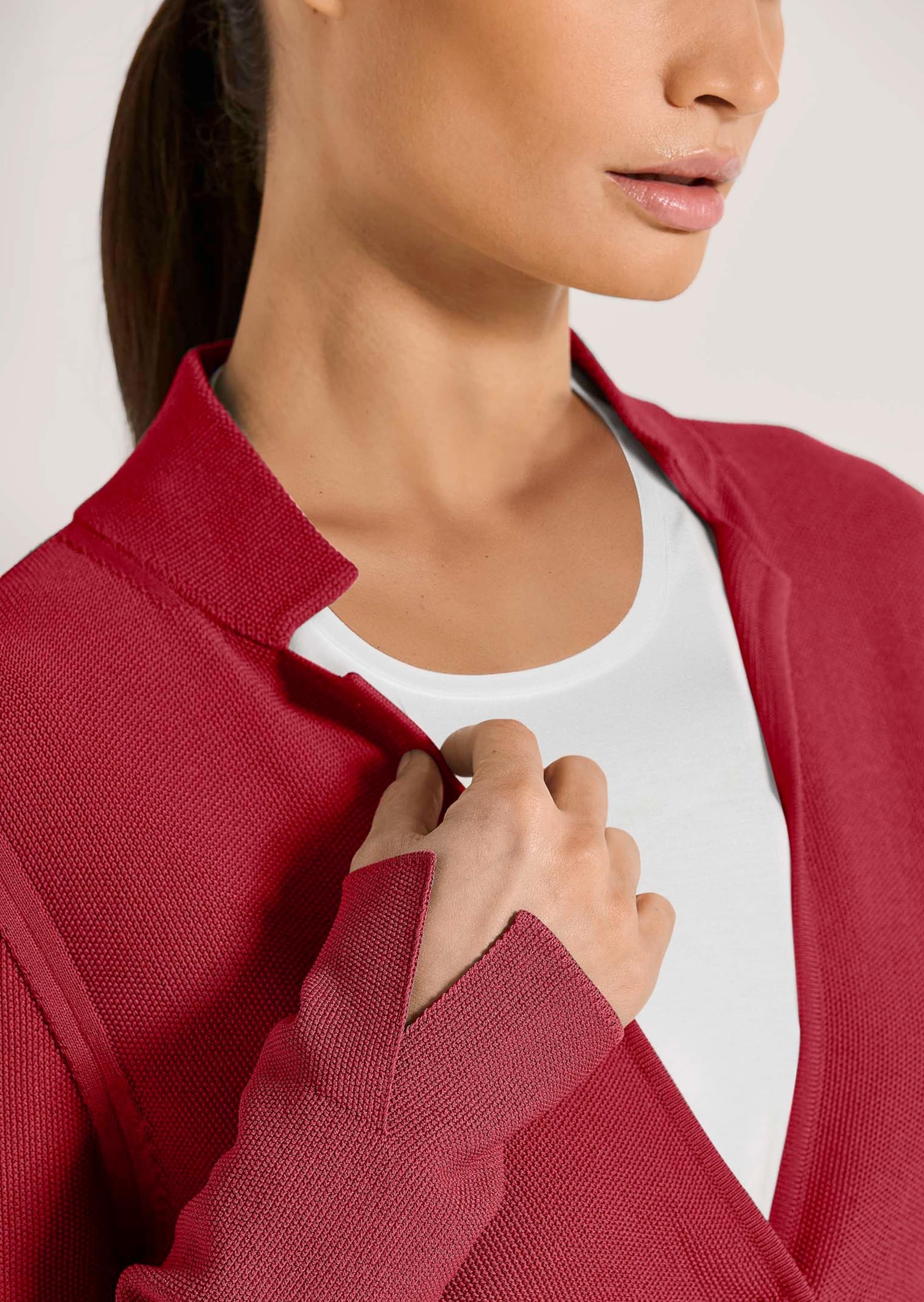 MADELEINE Strickjacke »Strickblazer Schlanker Strickblazer mit langen Ärmeln«