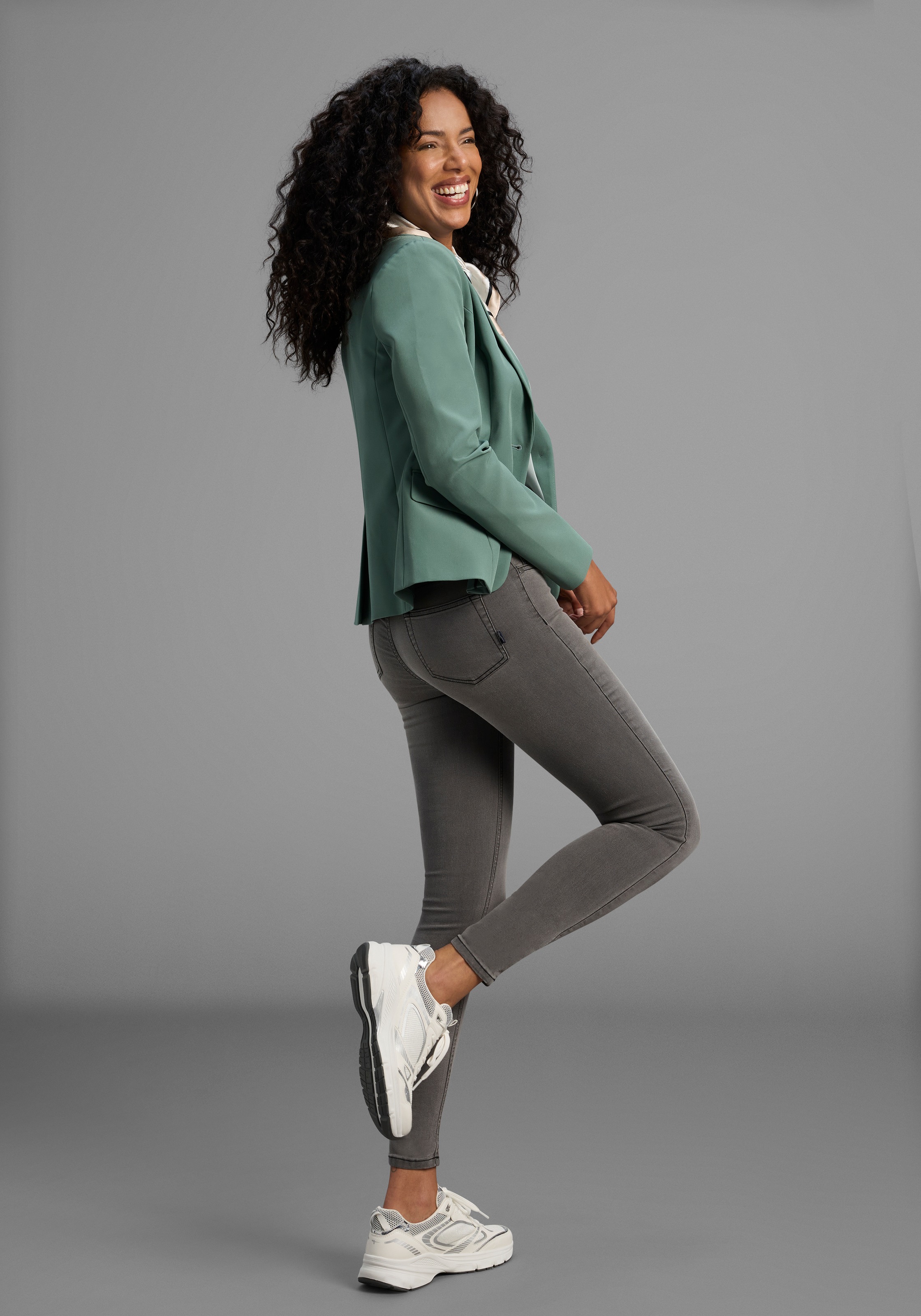 Skinny-fit-Jeans ARIZONA "Ultra Stretch", Damen, Gr. 42, N-Gr, grau (grau used), Jeans, Obermaterial: 63% Baumwolle, 32% Polyester, 5% Elasthan, skinny fit knöchellang, Jeans, extra-eng geschnittene Beinform, modische Used-Waschung, Topseller 3