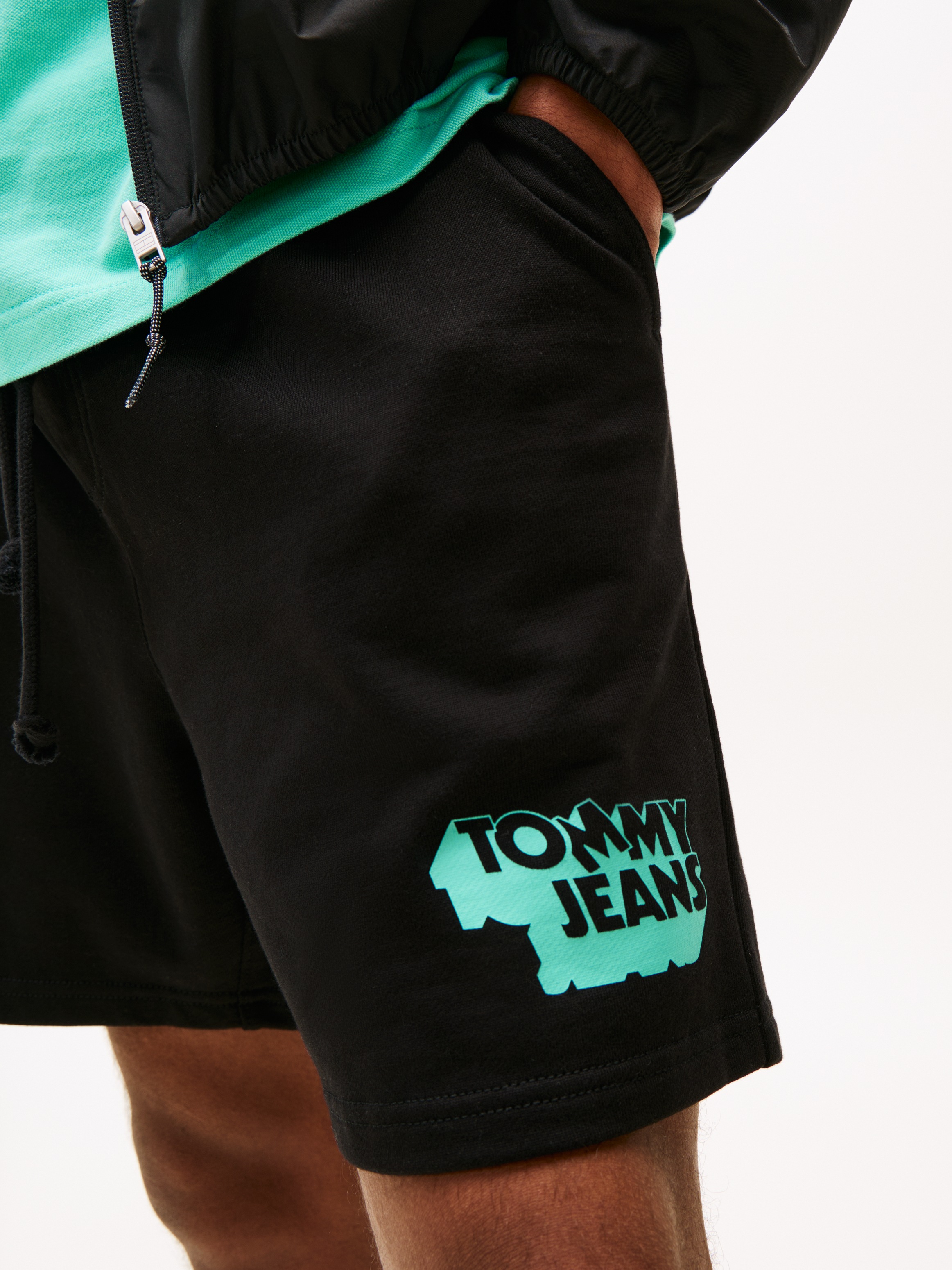 Tommy Jeans Sweatshorts "TJM RLX STACK LOGO SWEATSHRT EXT", Mit Kordelzug günstig online kaufen