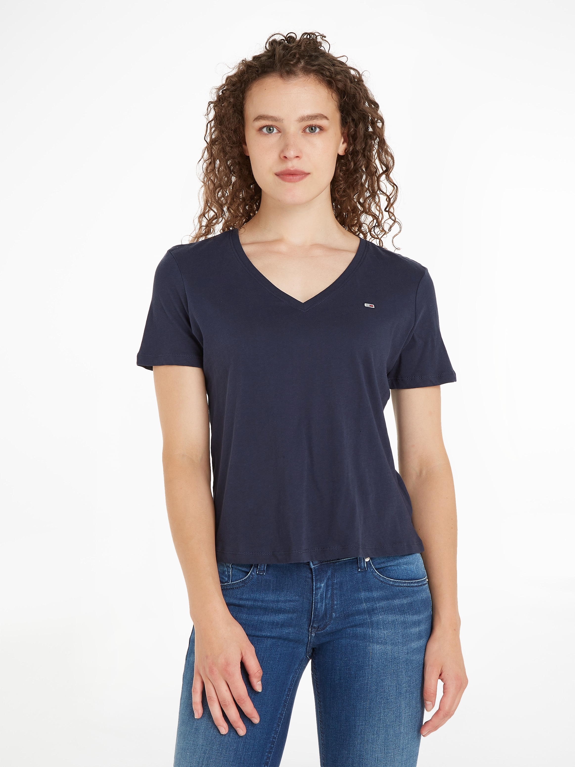 Tommy Jeans V-Shirt, mit Tommy Jeans Logo-Flag auf der Brust