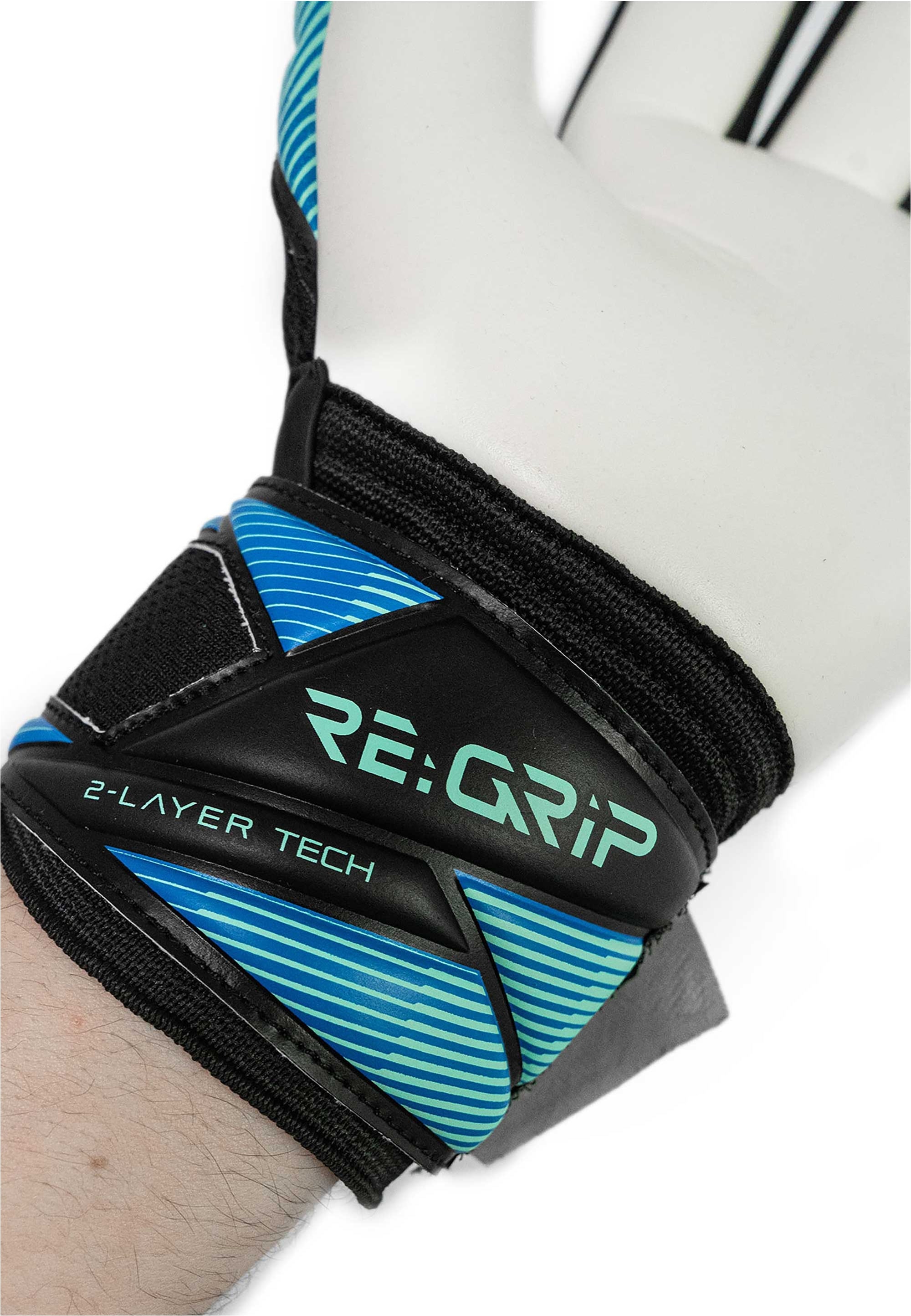 Reusch Torwarthandschuhe »Attrakt RE:GRIP NC« mit zuverlässigem Grip