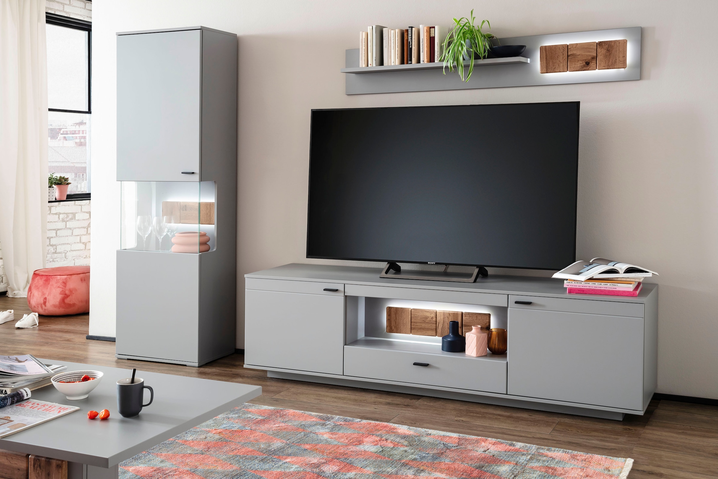 MCA furniture Lowboard »Zadar«, TV Schrank für TV bis 80 Zoll, Arktis Grau, wahlweise mit Beleuchtung