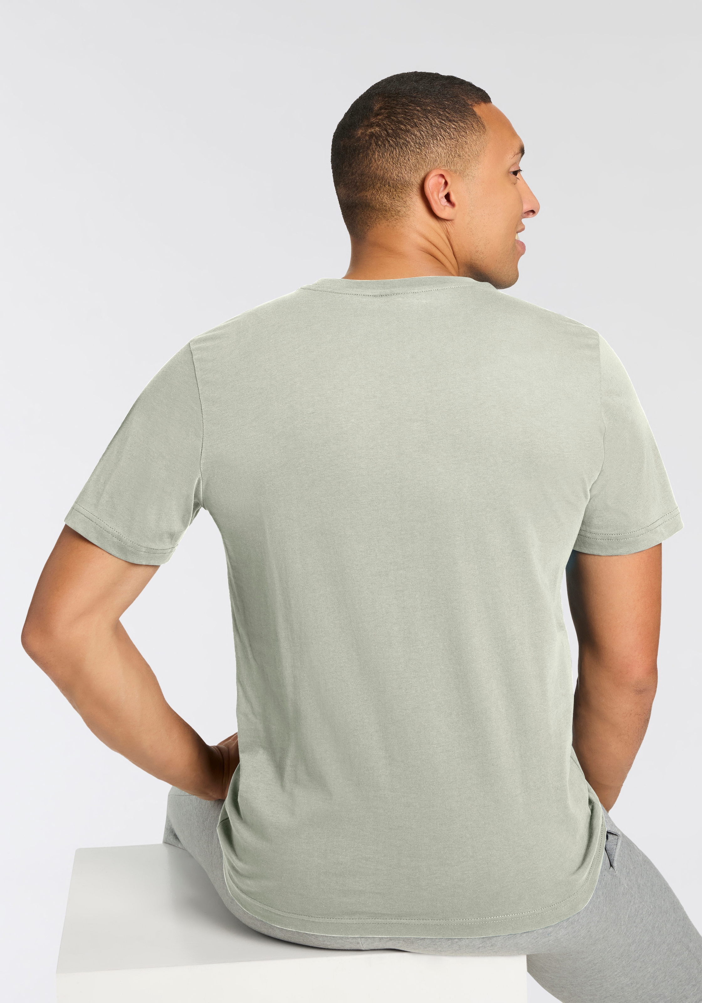 Converse T-Shirt »GO-TO MINI PATCH T-SHIRT«, (1 tlg.), Unisex