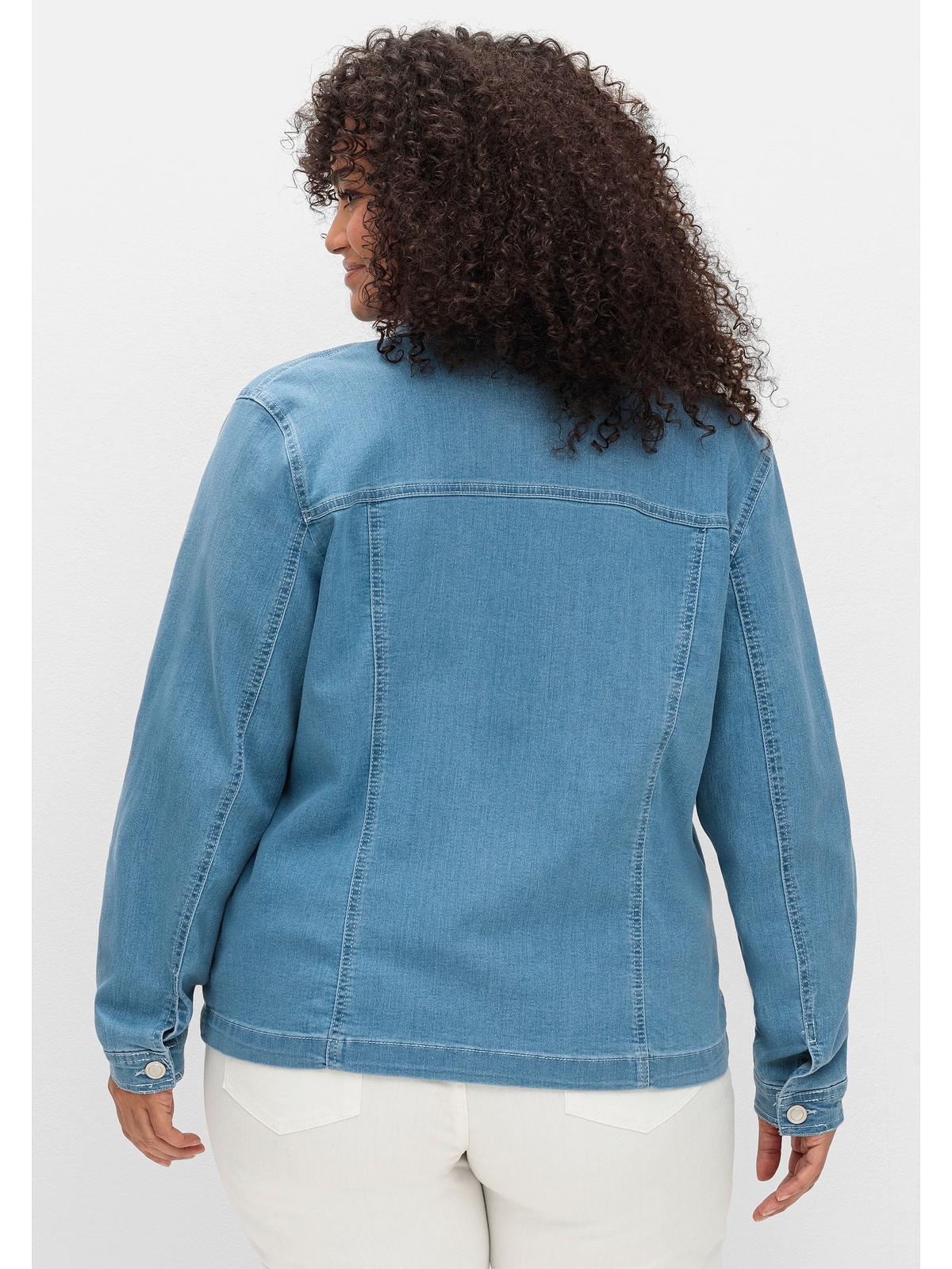 Sheego Jeansjacke »Große Größen«, ohne Kapuze, mit Hemdkragen und Brusttaschen