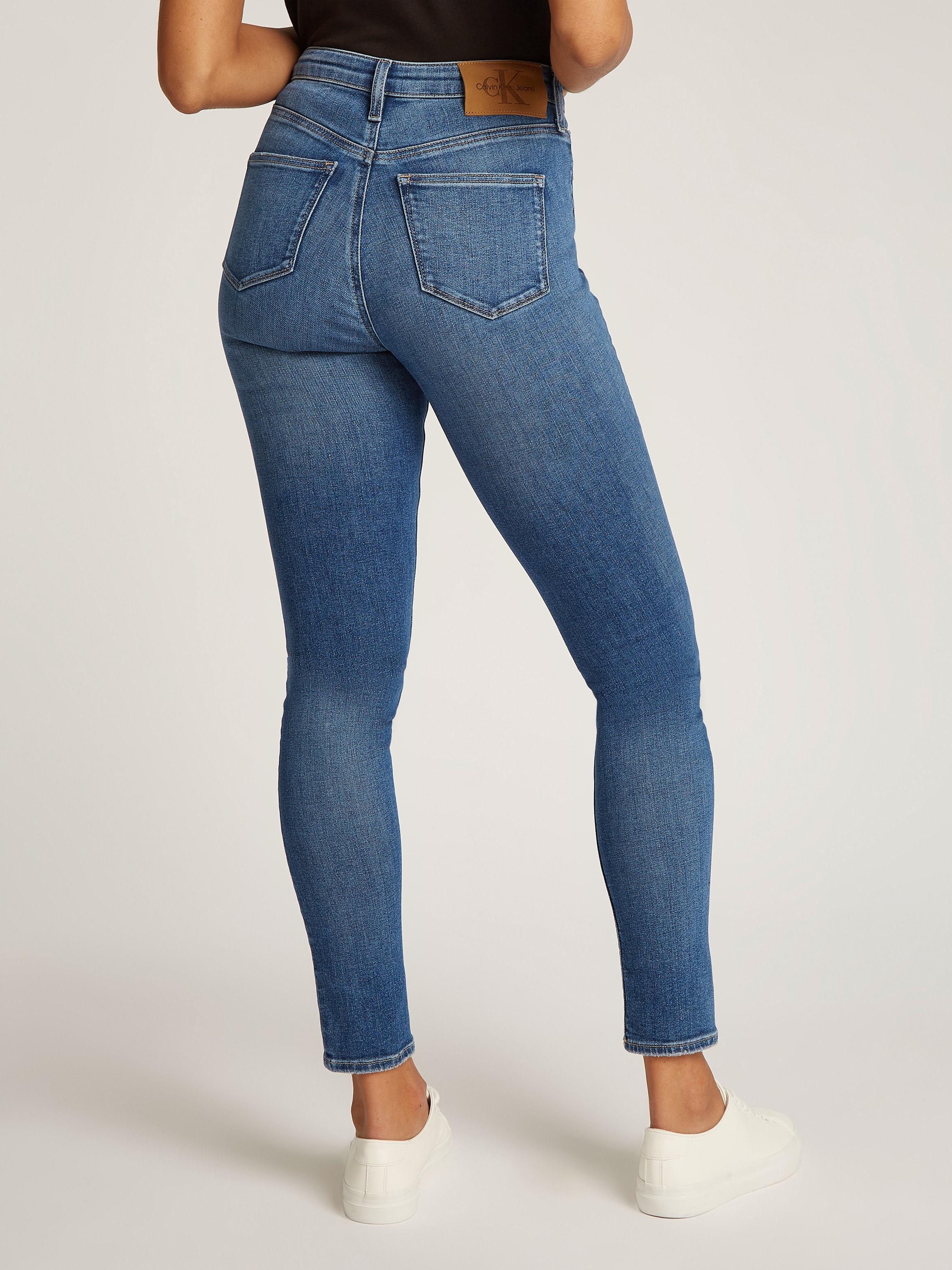 Calvin Klein Jeans Skinny-fit-Jeans »HIGH RISE SKINNY«, mit Coinpocket, leichte Stoned wash Optik