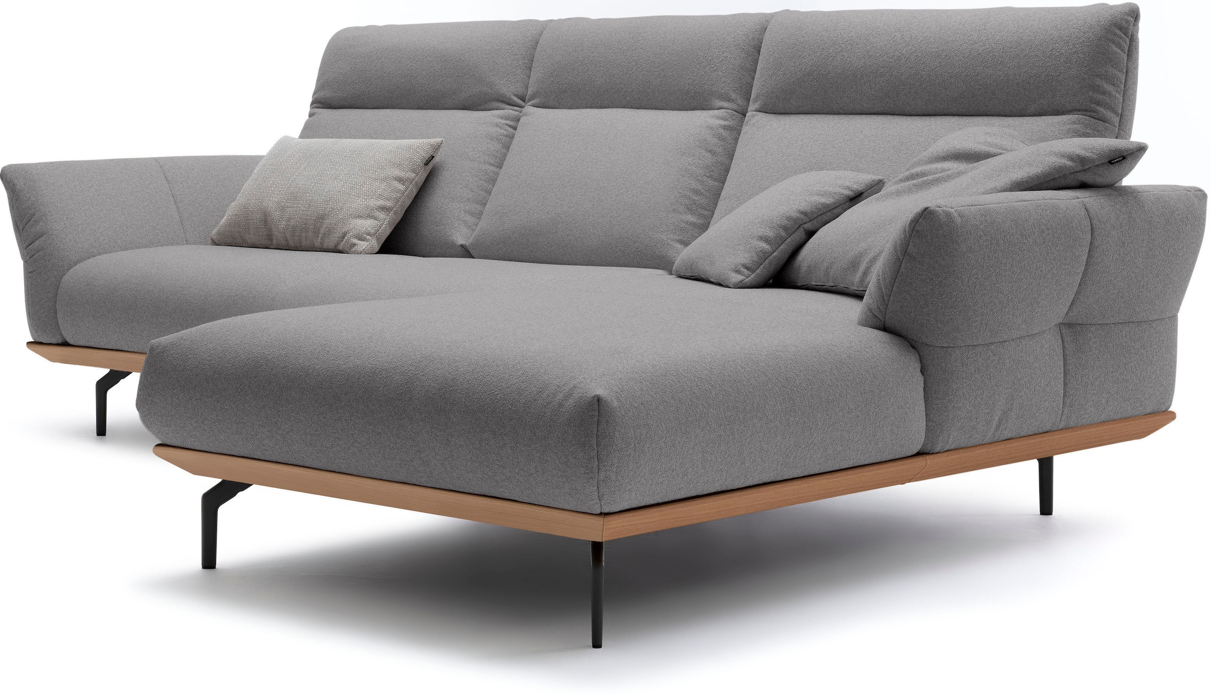 Creation BY ROLF BENZ Ecksofa »CR.460 Designsofa mit verstellbarer Rückenlehne, hochwertig & bequem« Sockel in Eiche, Alugussfüße in umbragrau, Breite 298 cm