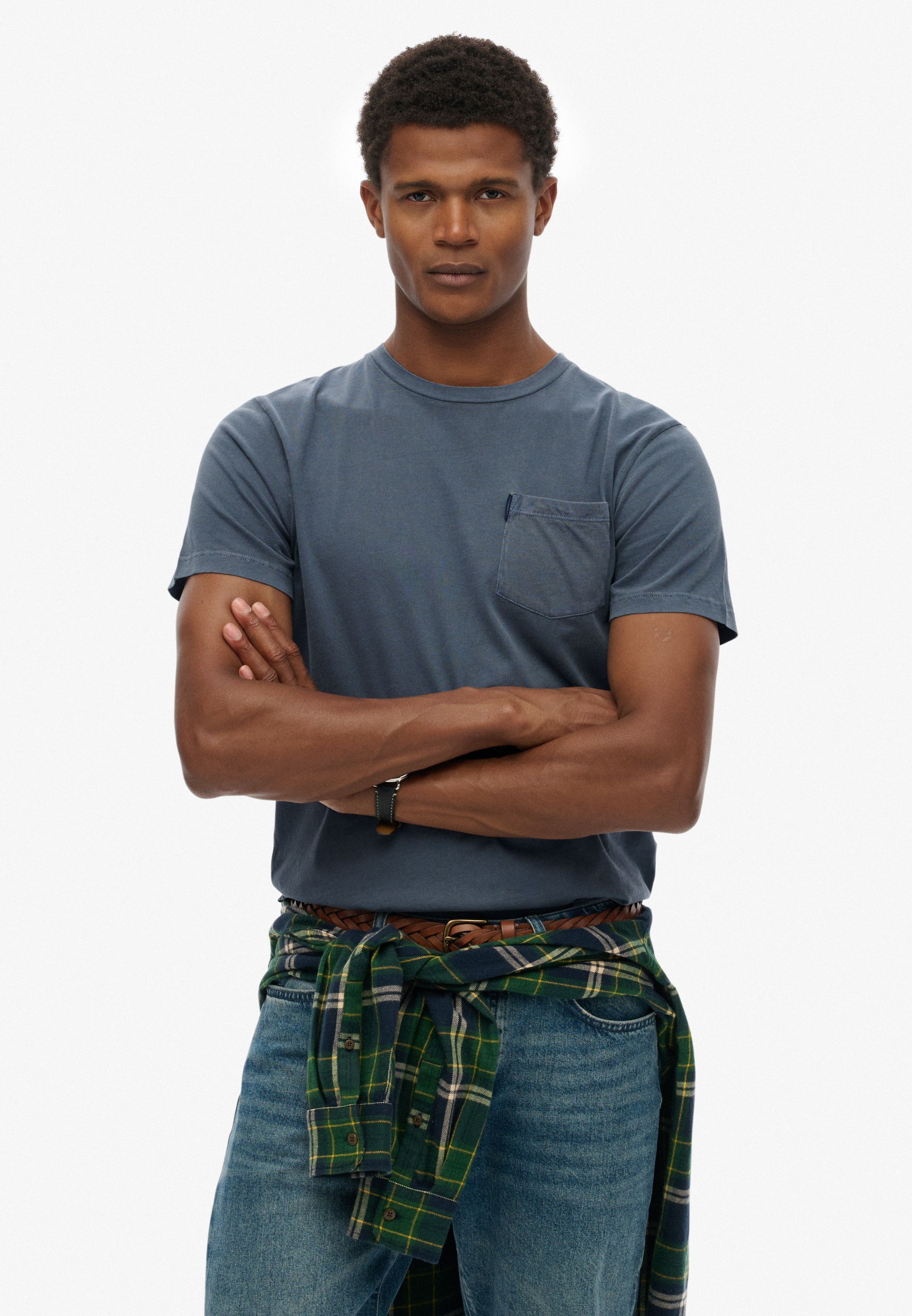 Superdry Rundhalsshirt "CLASSIC ESSENTIAL POCKET TEE" mit stylischer, aufge günstig online kaufen