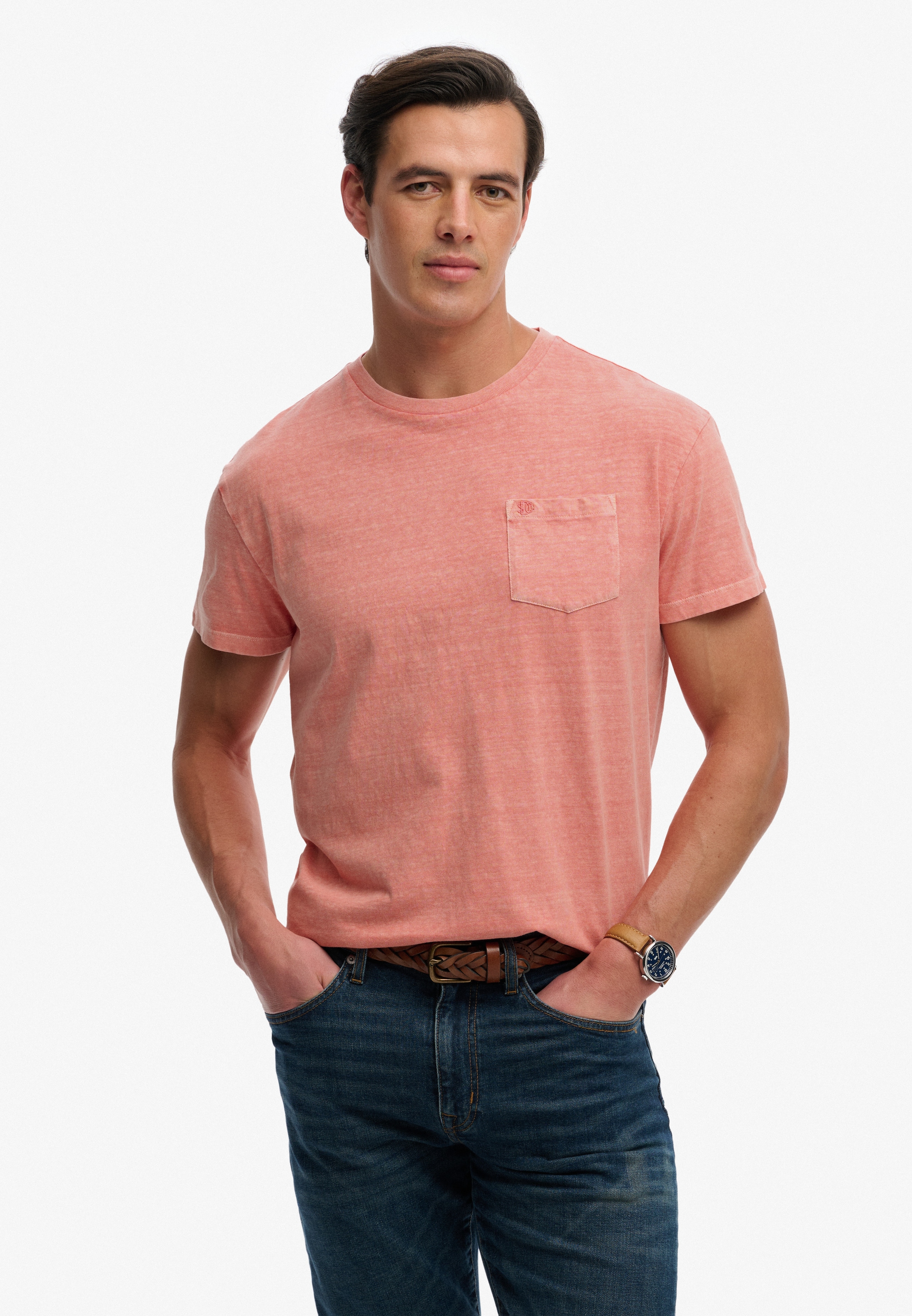 Superdry "COTTON CLASSIC LINEN PKT TEE" Baumwollmischung, relaxed fit aus luftig leichtem Baumwoll-Leinen-Mix