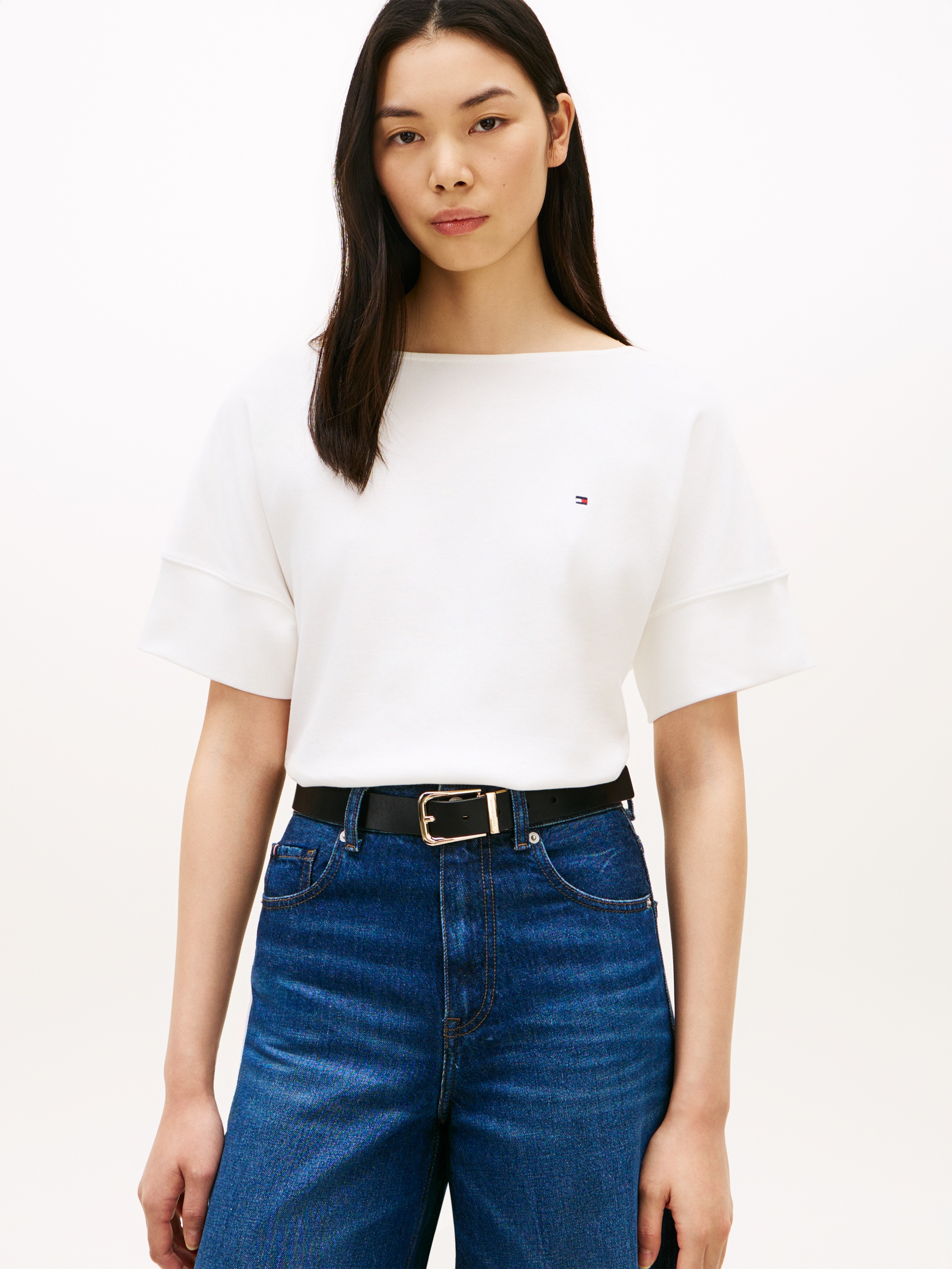 Tommy Hilfiger Kurzarmshirt "MDRN CODY SS SLV C-NK TEE" mit dezenter Logo-S günstig online kaufen