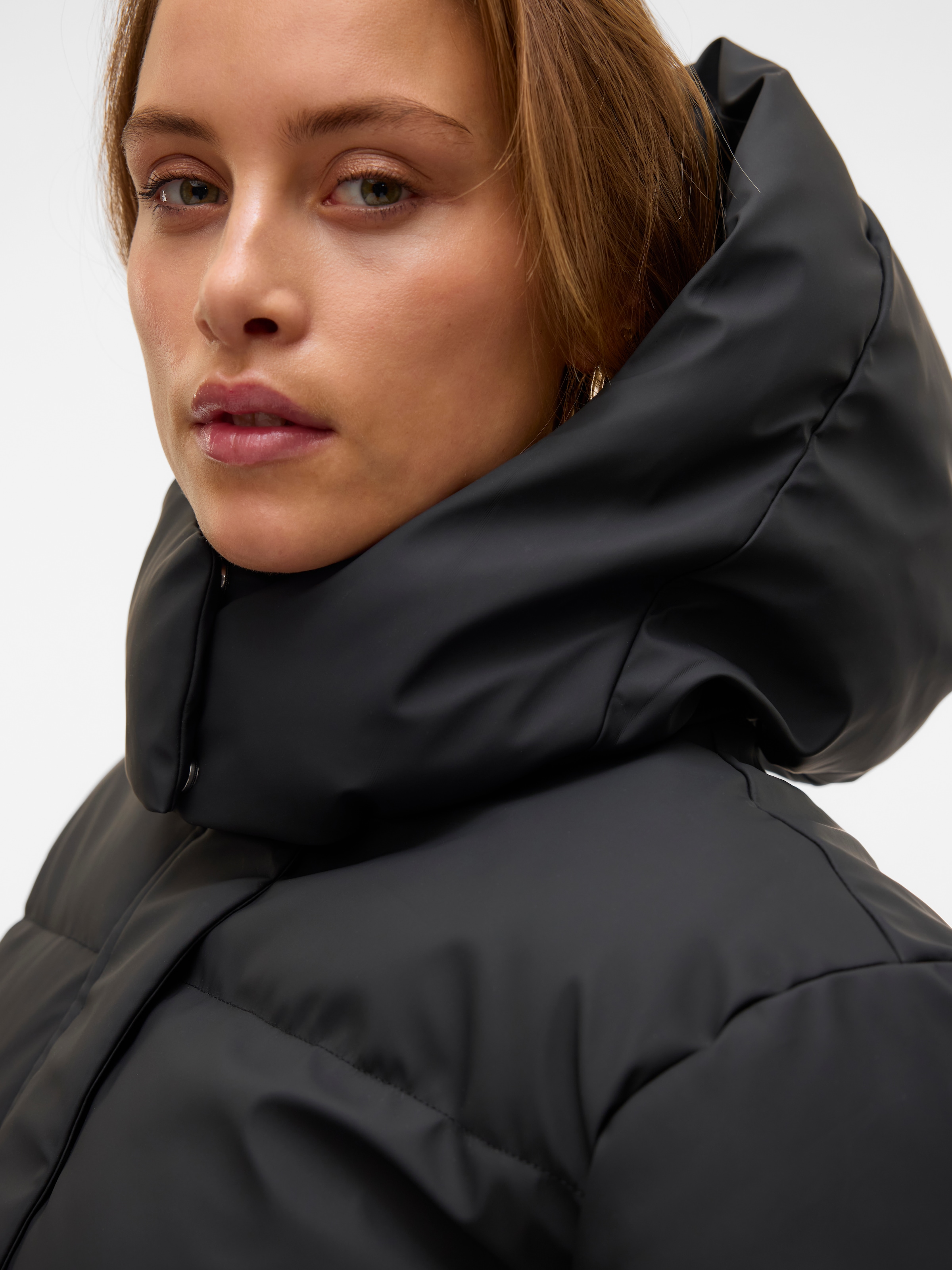 Vero Moda Steppjacke »VMGRETAKYLIE SHORT COATED JACKET NOOS«, mit Kapuze