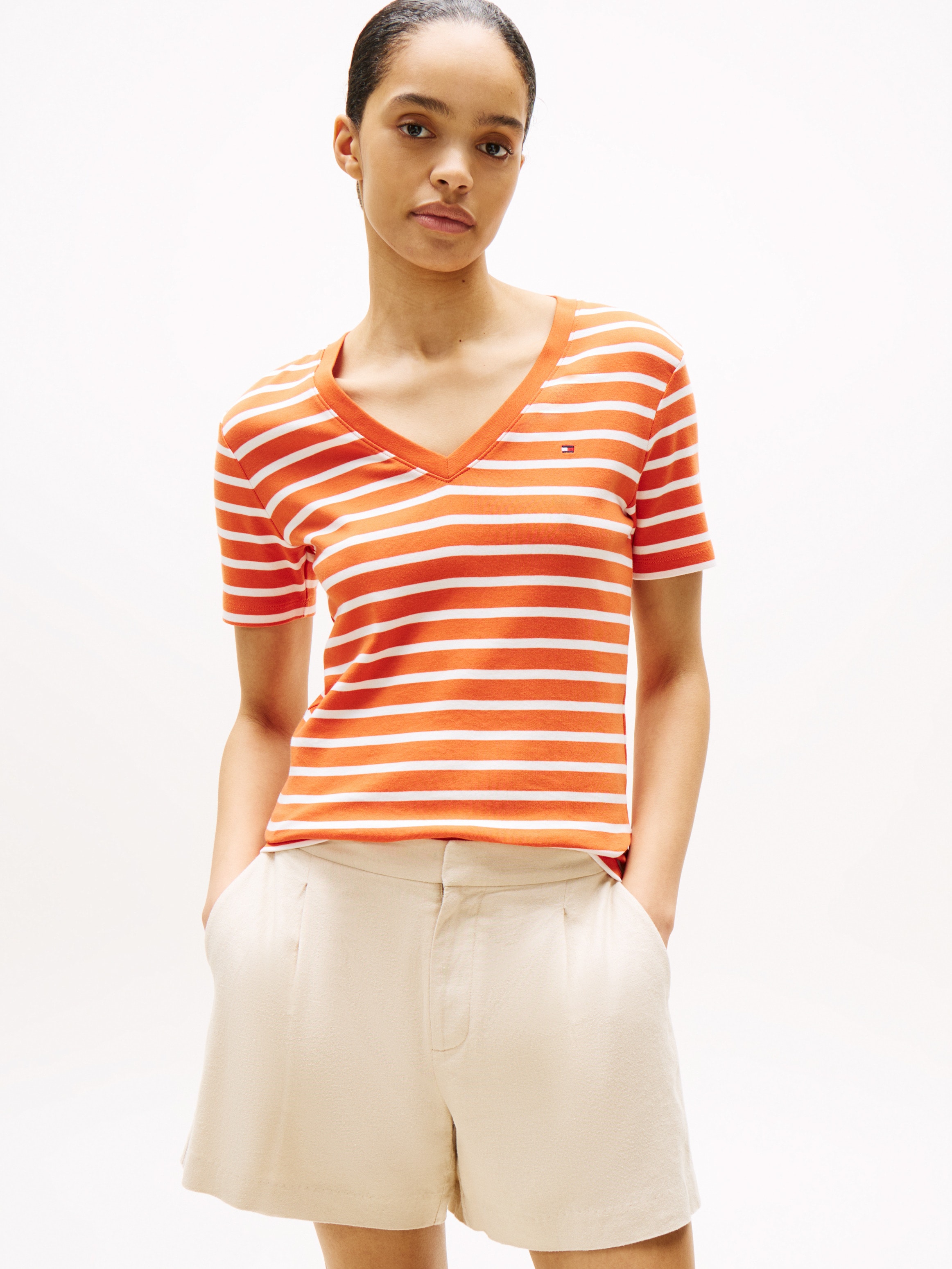 Tommy Hilfiger T-Shirt "SLIM CODY V-NK SS mit V-Ausschnitt und Streifen", g günstig online kaufen