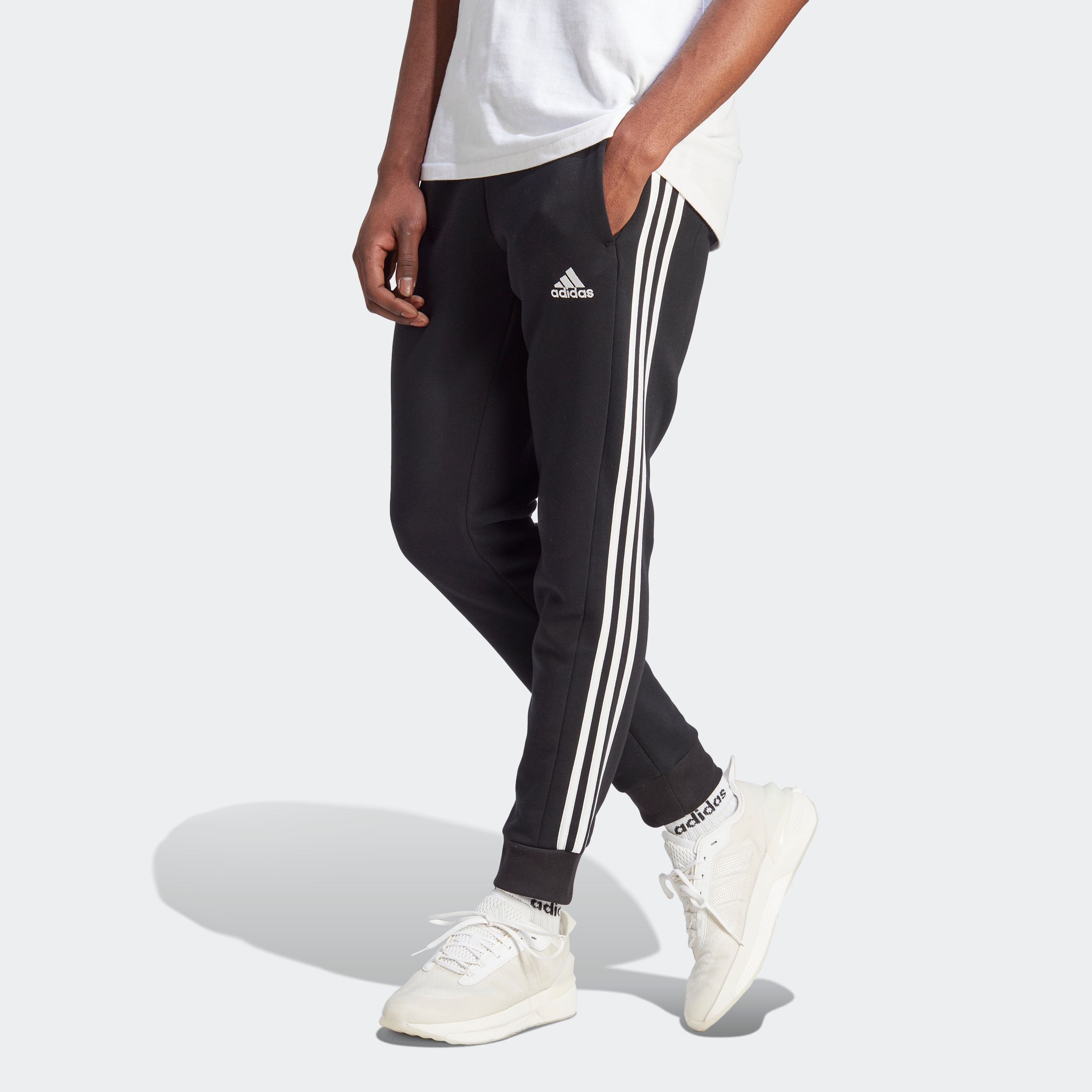 adidas Sportswear Sporthose "ESSENTIALS 3STREIFEN TAPERED CUFF HOSE", (1 tl günstig online kaufen