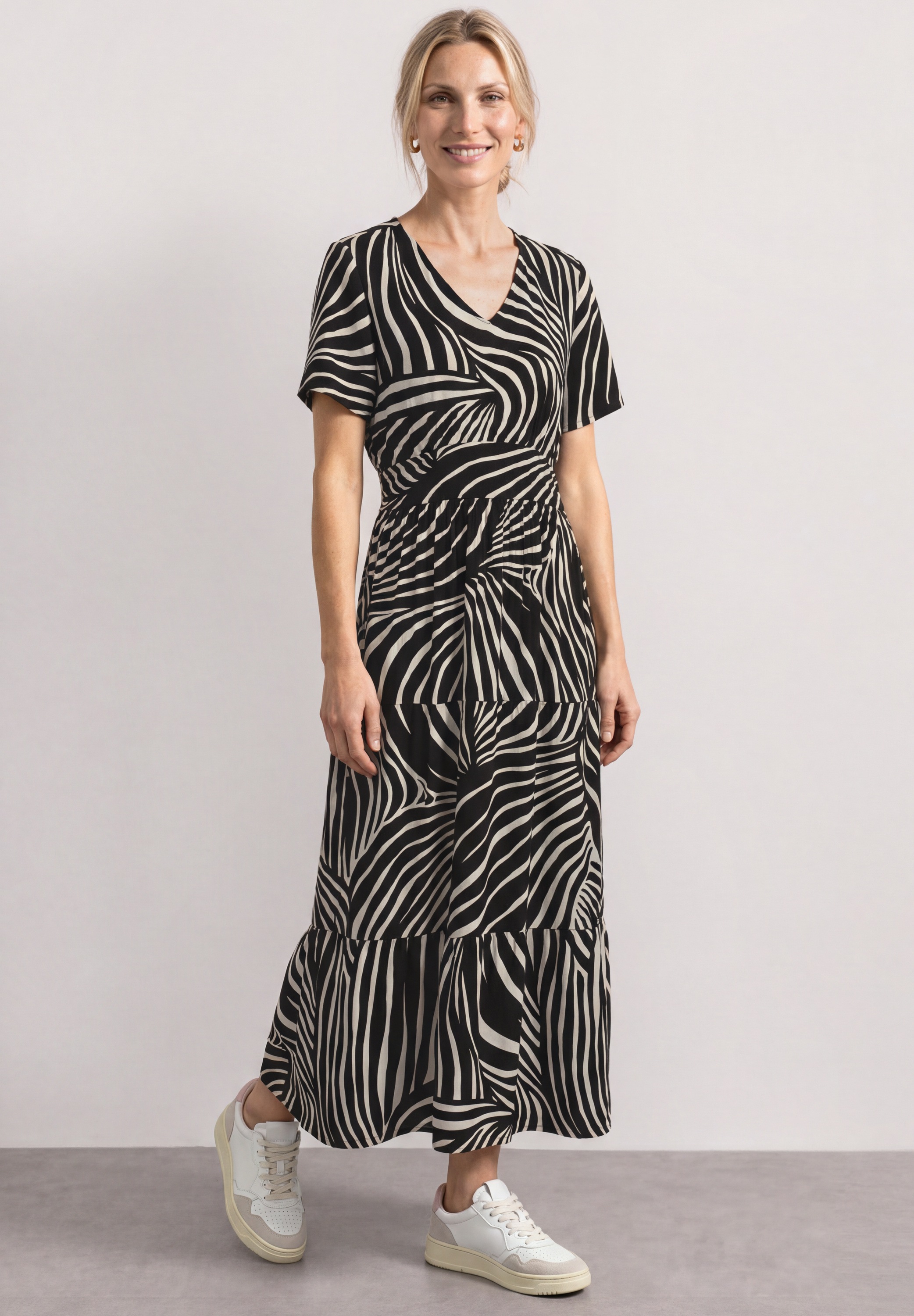 STREET ONE Midikleid Ohne Taschen mit Print
