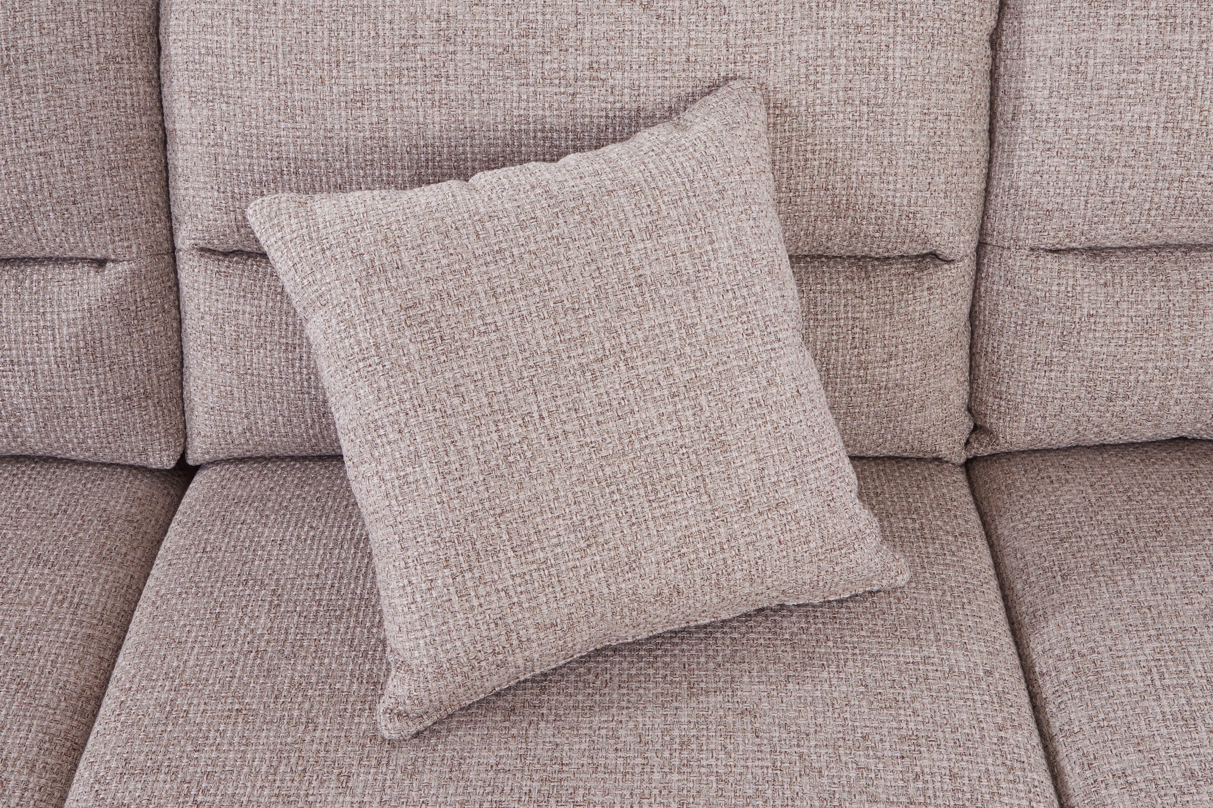TRENDMANUFAKTUR Ecksofa »Chamber, zeitlos und modern, bequem mit hohem Sitzkomfort, L-Form«, inklusive einer Kopfstütze, wahlweise mit Schlaffunktion