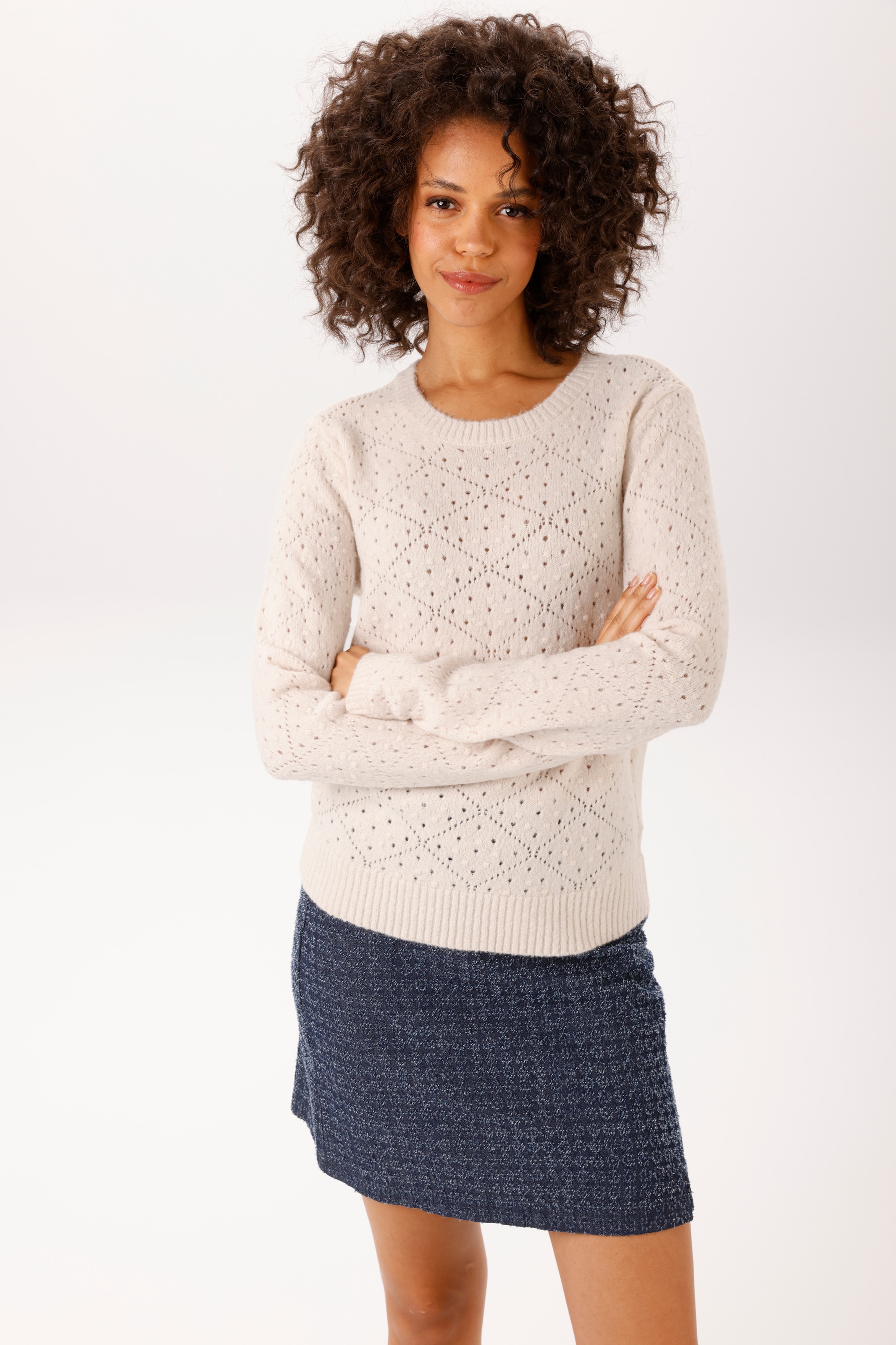 Aniston CASUAL Strickpullover im Ajour-Muster und kleinen, eingestrickten Quadraten- NEUE KOLLEKTION