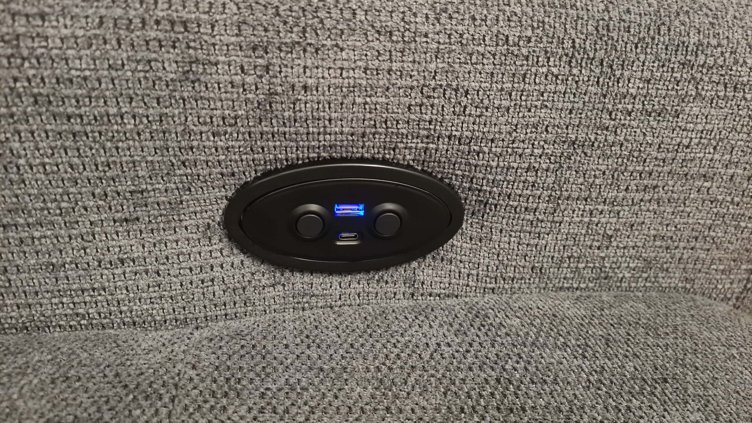 ED EXCITING DESIGN Ecksofa »Sydney L-Form mit Bettfunktion, Bettkasten, Kopfteilverstellung«, motorischer Sitztiefenverstellung, USB-Port & 2 Zierkissen