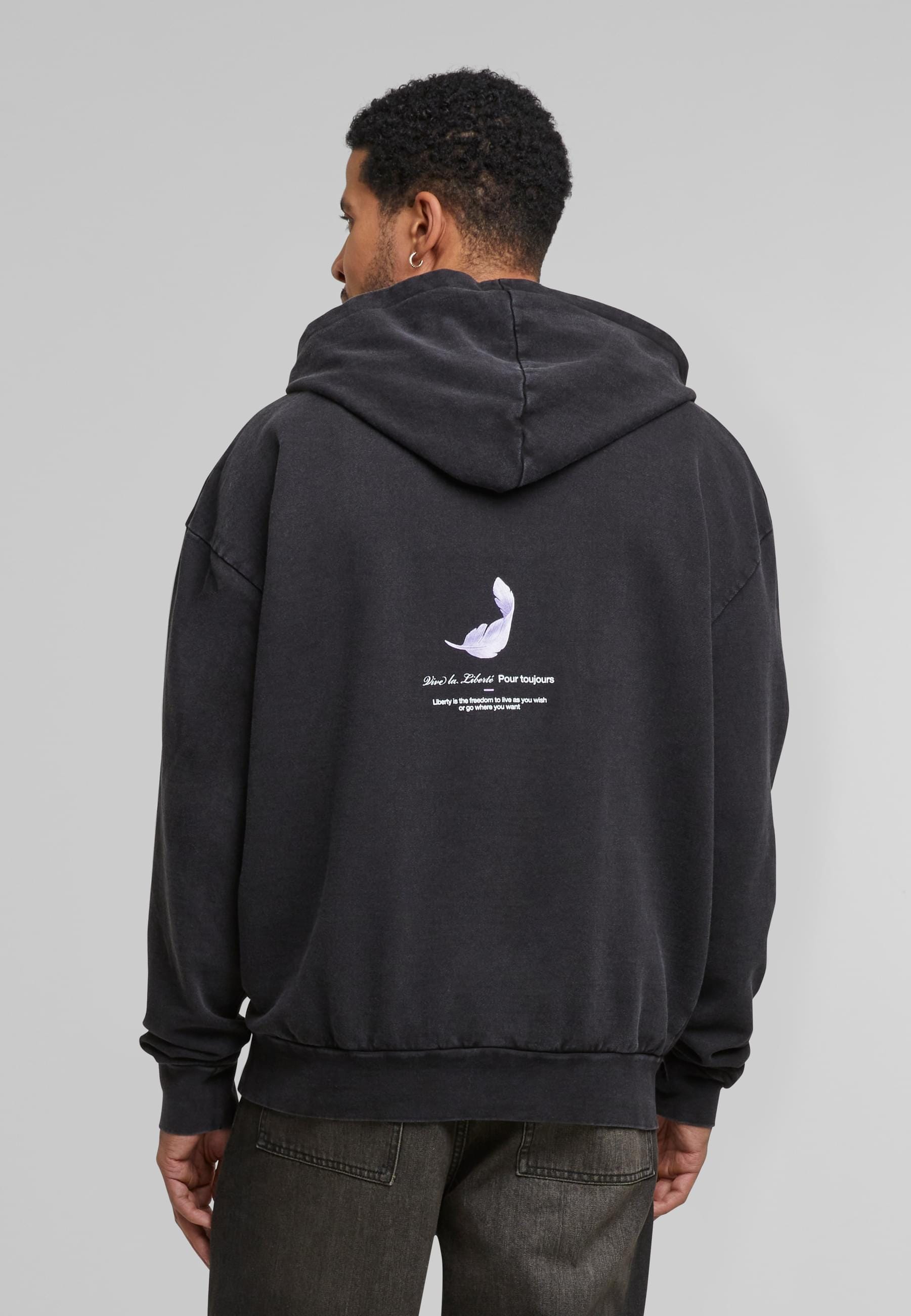 Upscale by Mister Tee Sweatshirt »Upscale by Mister Tee Vive la Liberte Oversize Hoody«, (1 tlg.)