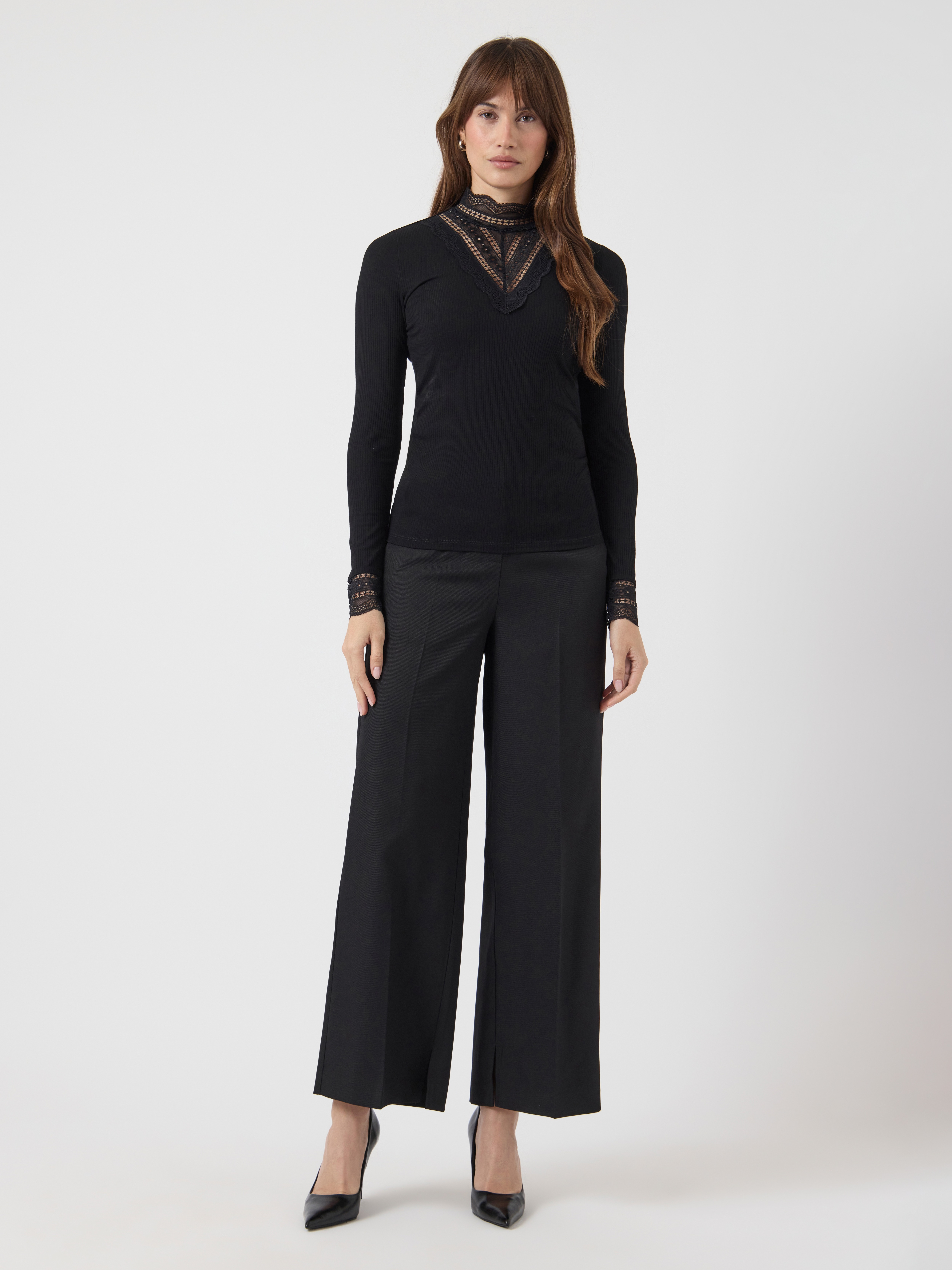 Thumbnail - Y.A.S Spitzenshirt "YASELLINA LS HIGH NECK TOP S. NOOS"