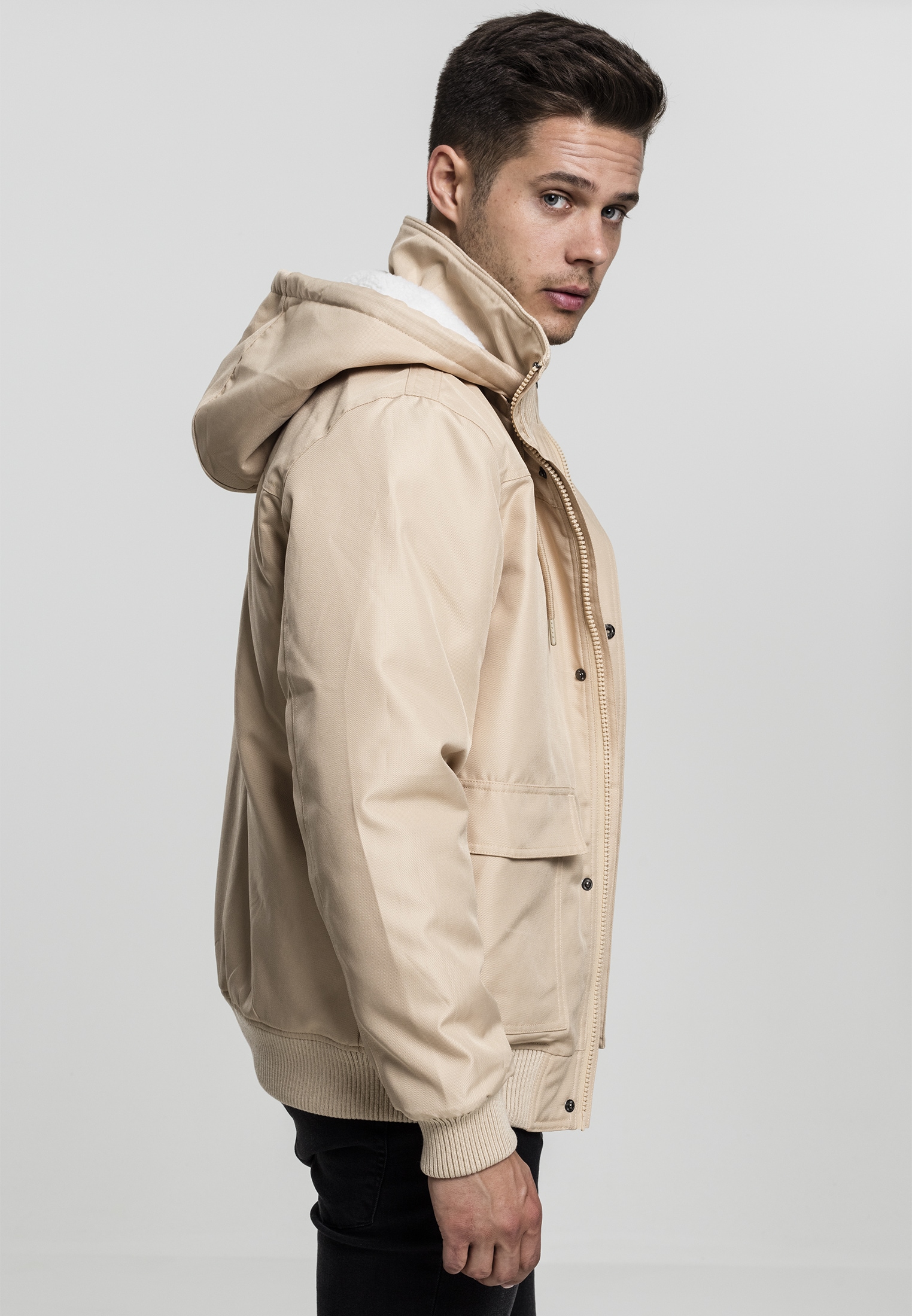 URBAN CLASSICS Winterjacke »Urban Classics Herren Heavy Hooded Jacket«, (1 St.), mit Kapuze