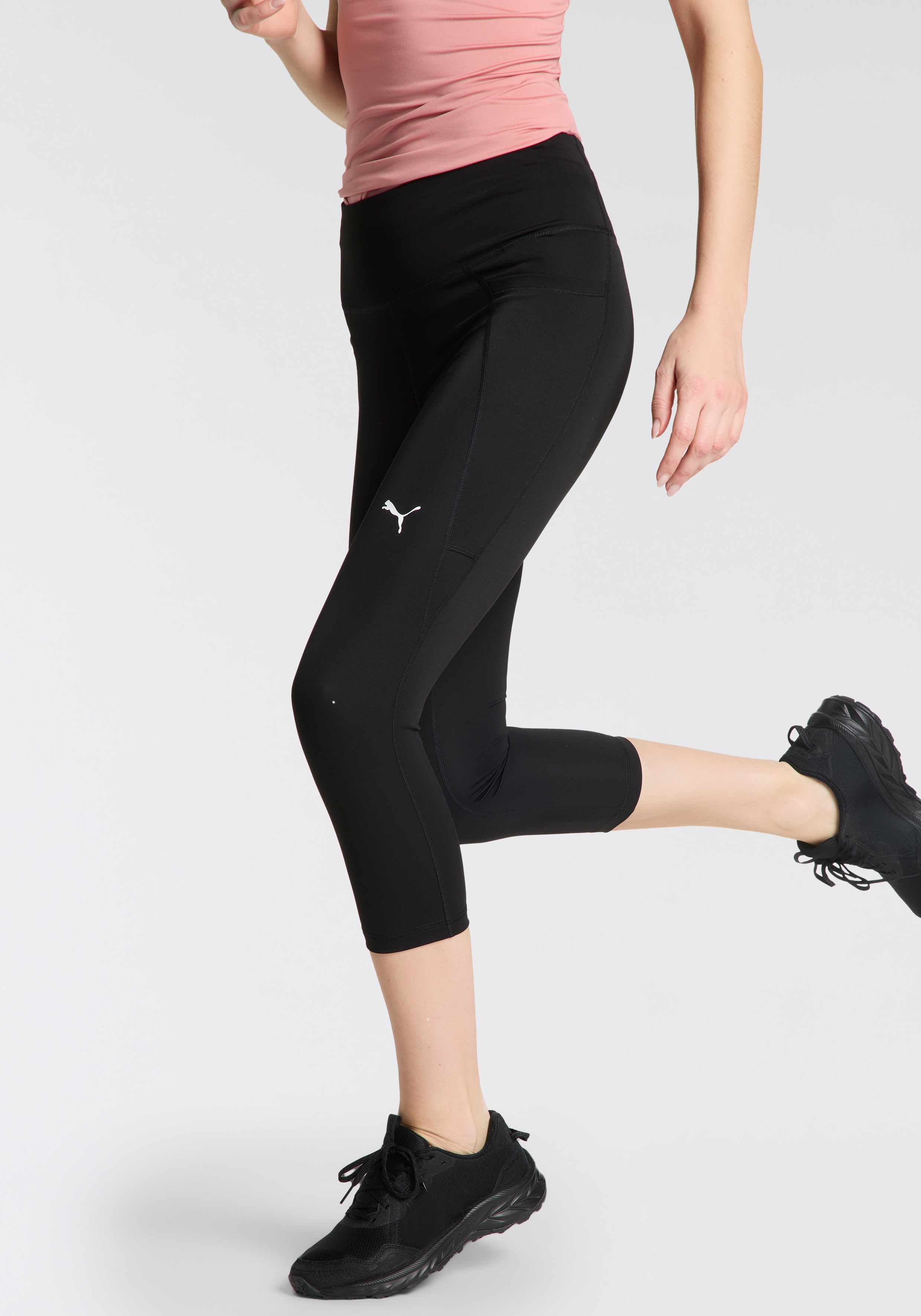 PUMA Trainingstights "W TAD ESSENTIAL HW CAPRI TIGHT" mit Seitentaschen, mit DryCELL Technologie, atmungsaktiv