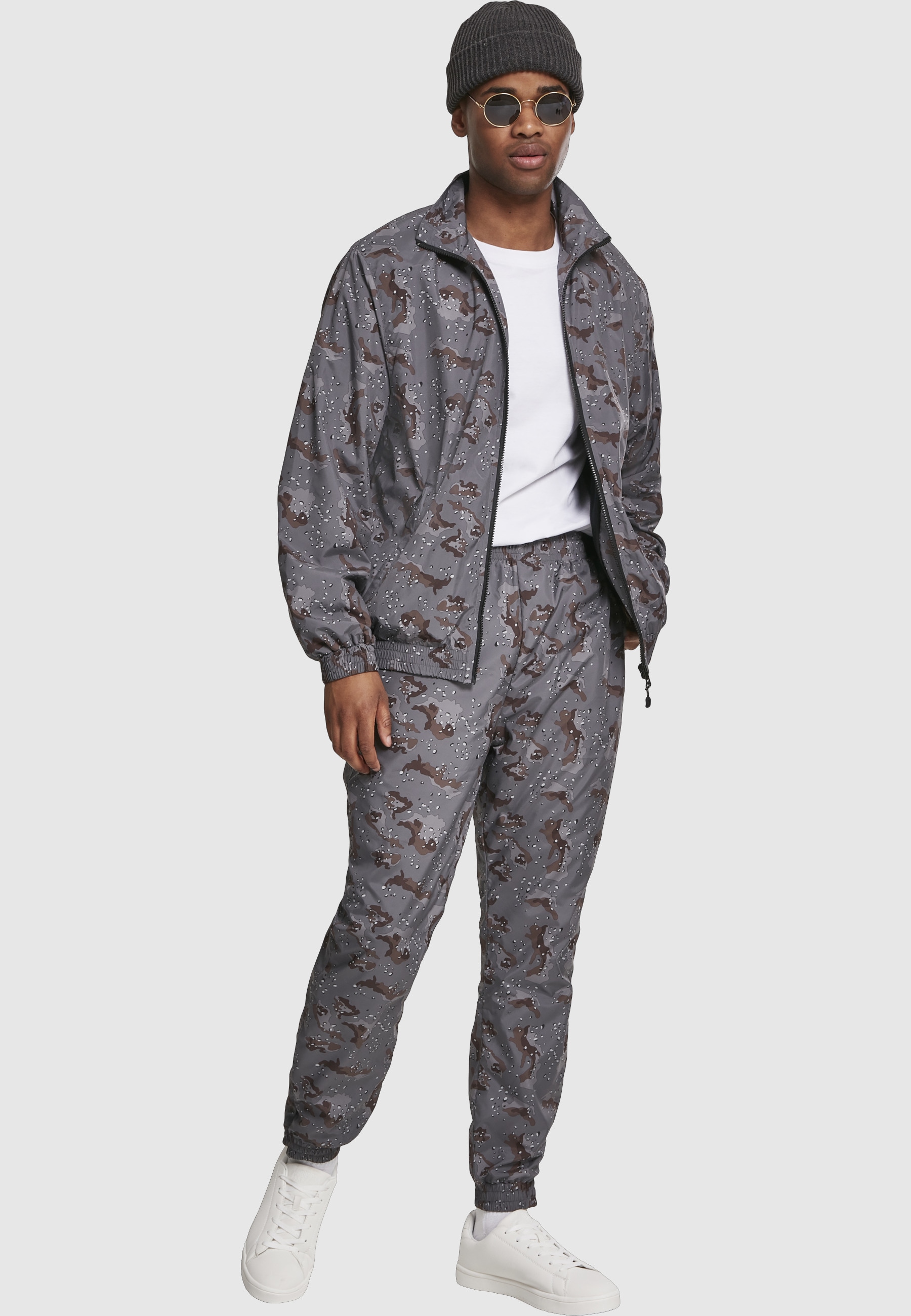 URBAN CLASSICS Anorak »Urban Classics Herren Camo Track Jacket« 1 Stk. tlg. ohne Kapuze