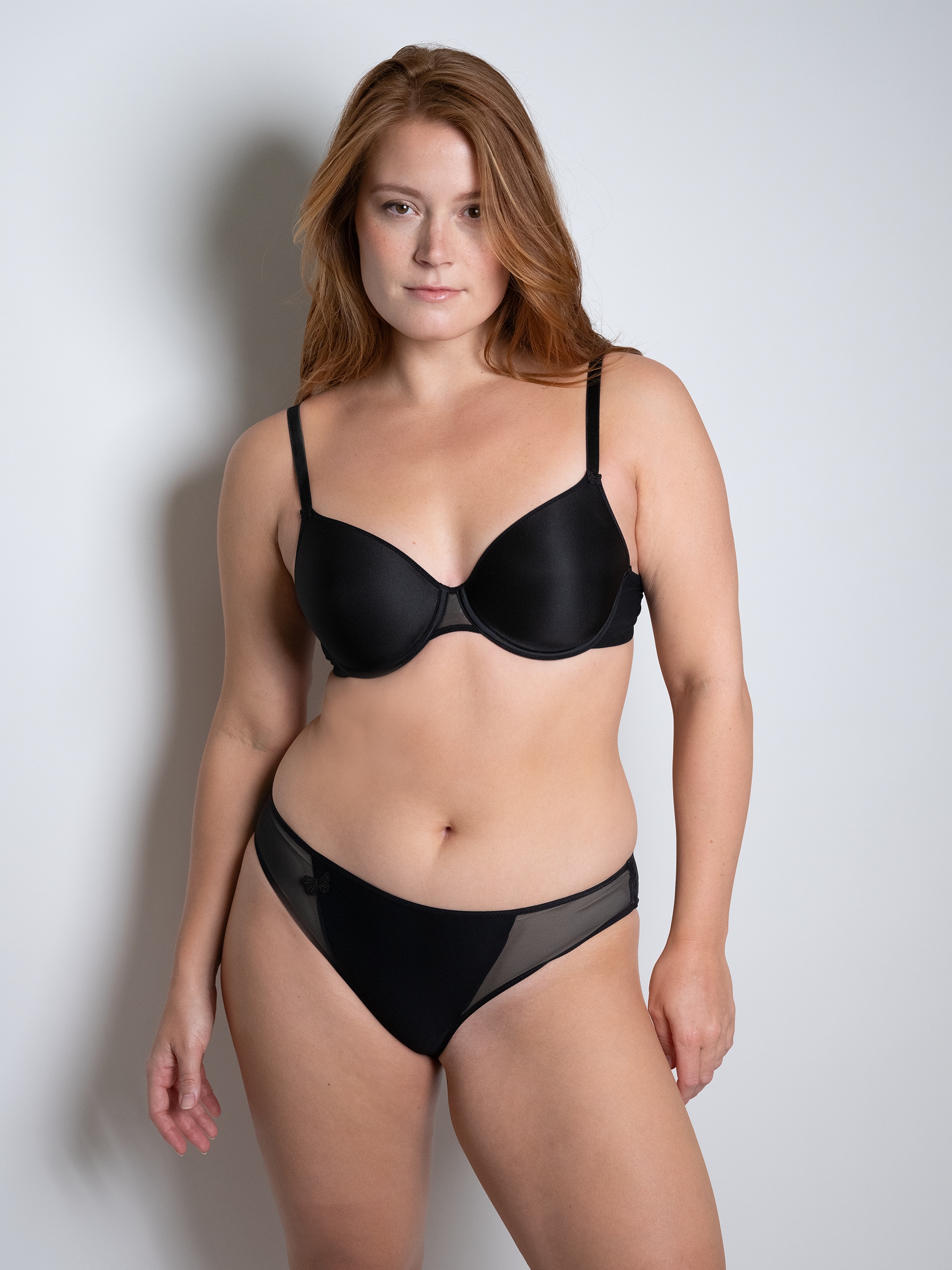 PASSIONATA Bügel-BH "MISS JOY" mit Multiway-Trägern, Mikrofaser, Schmetterlingsmotiv vorn