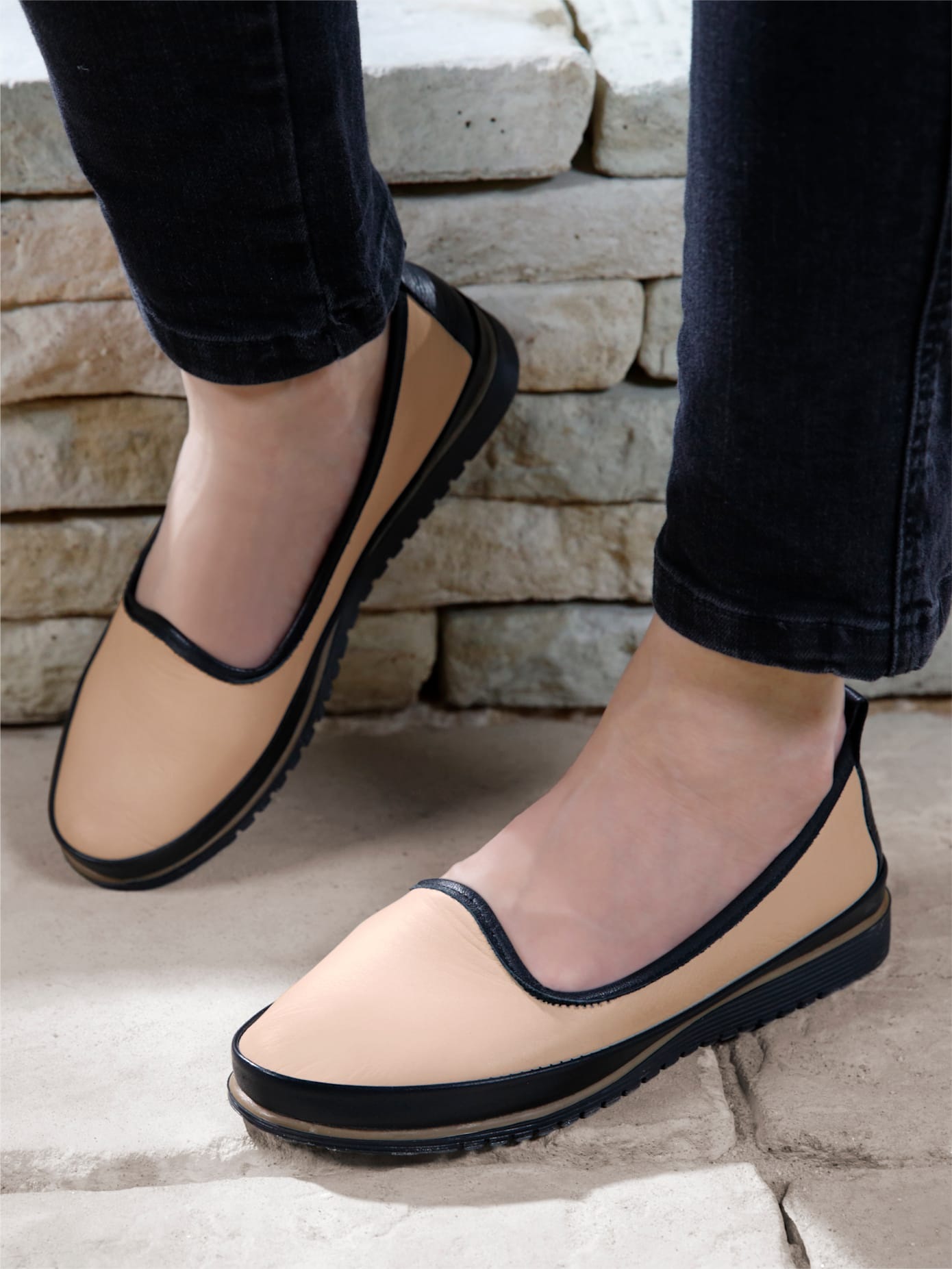 Andrea Conti Slipper