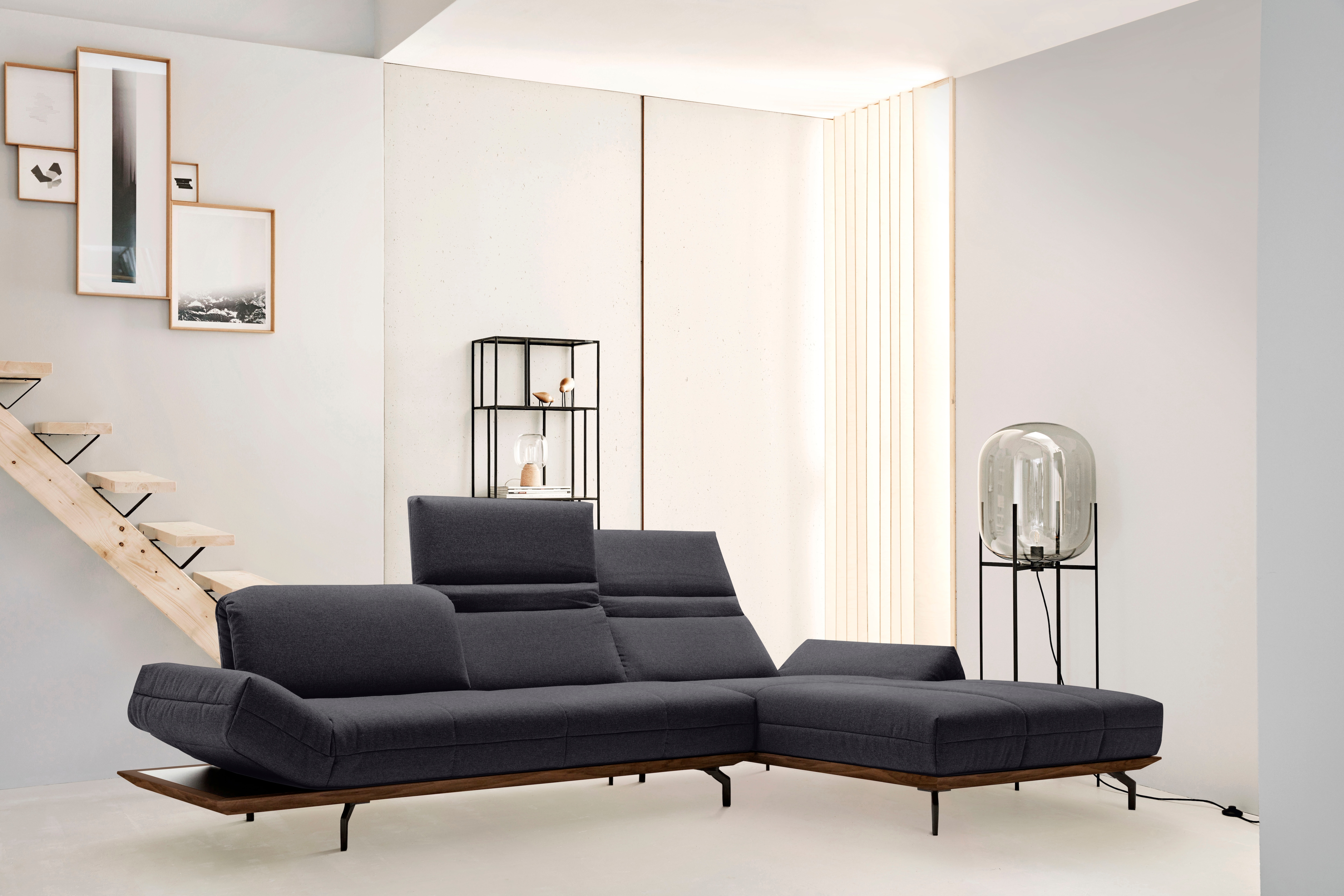 Creation BY ROLF BENZ Ecksofa "CR.420, Designecksofa, L-Form" in 2 Qualitäten, Holzrahmen in Eiche Natur oder Nußbaum, Breite 293 cm