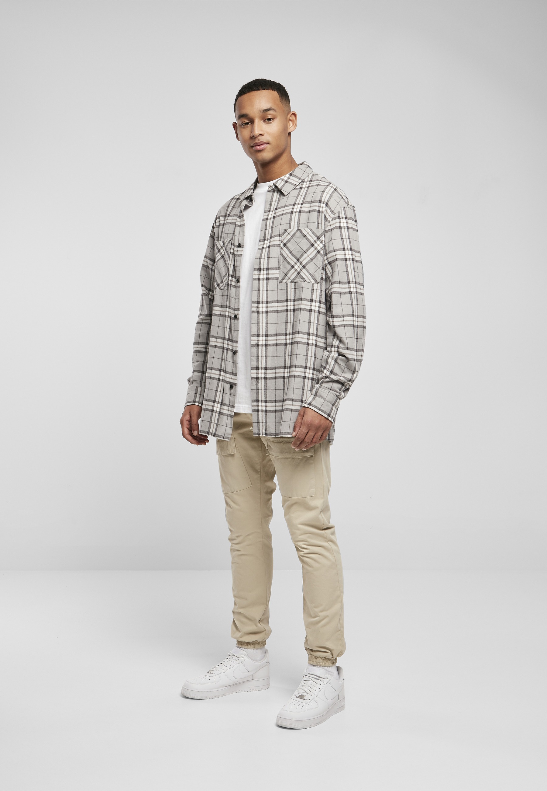 URBAN CLASSICS Kurzarmshirt »Urban Classics Herren Long Oversized Grey Check Shirt« 1 Stk.