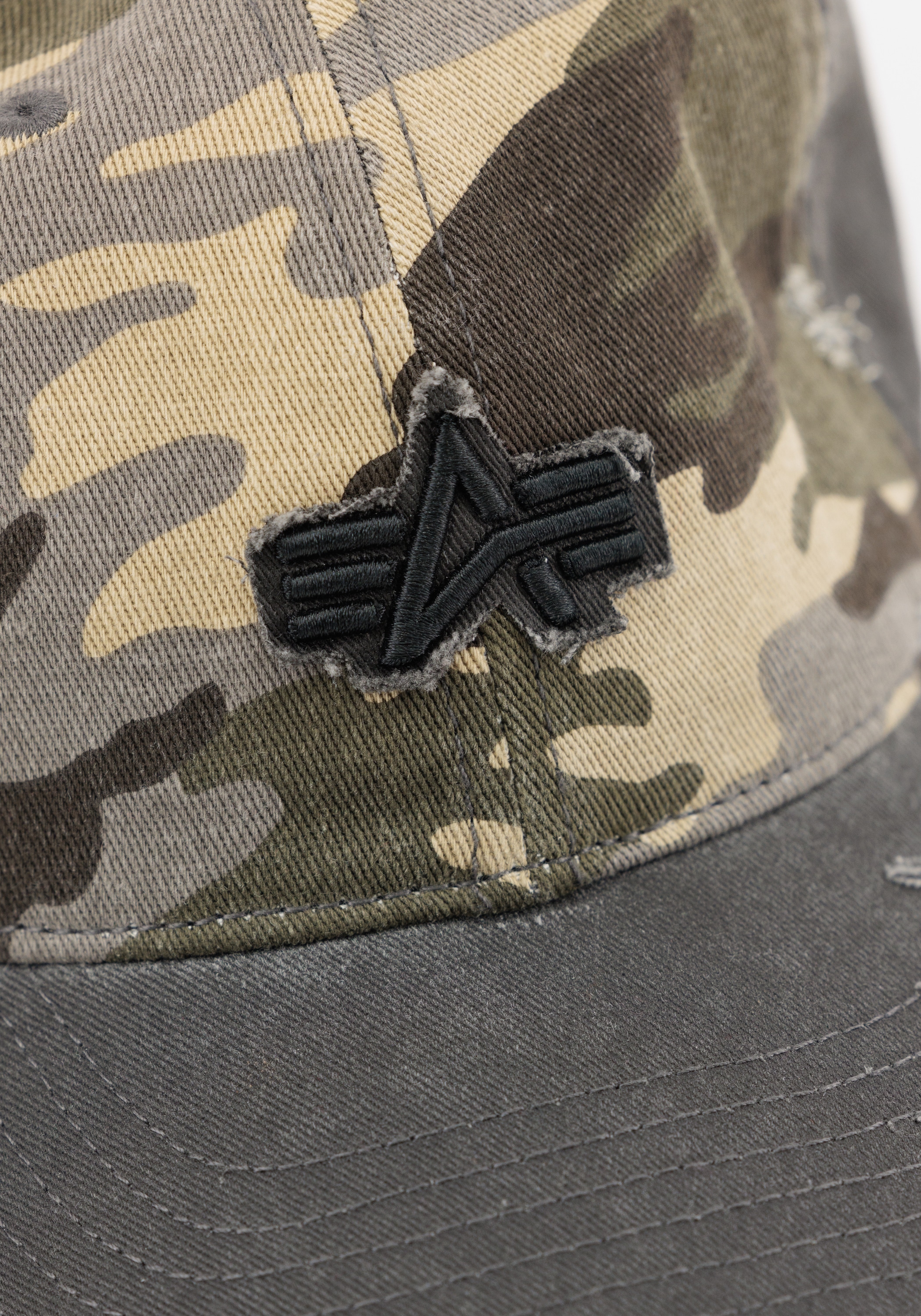 Alpha Industries Trucker Cap »Alpha Industries Accessoires - Headwear Distressed Logo Camo Cap«