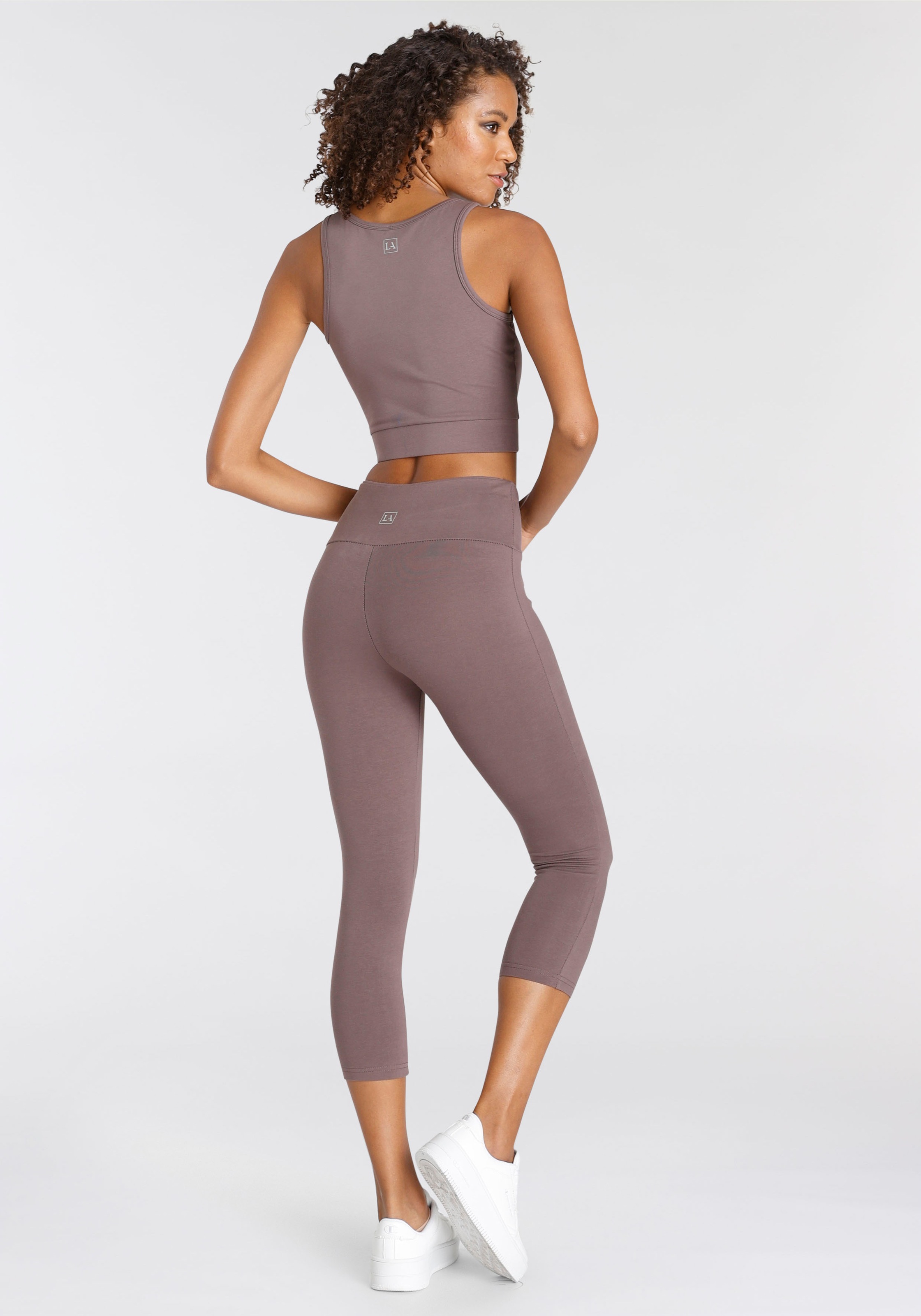 LASCANA ACTIVE Sporttop »-Basic-Crop-Top«, mit breiten Trägern