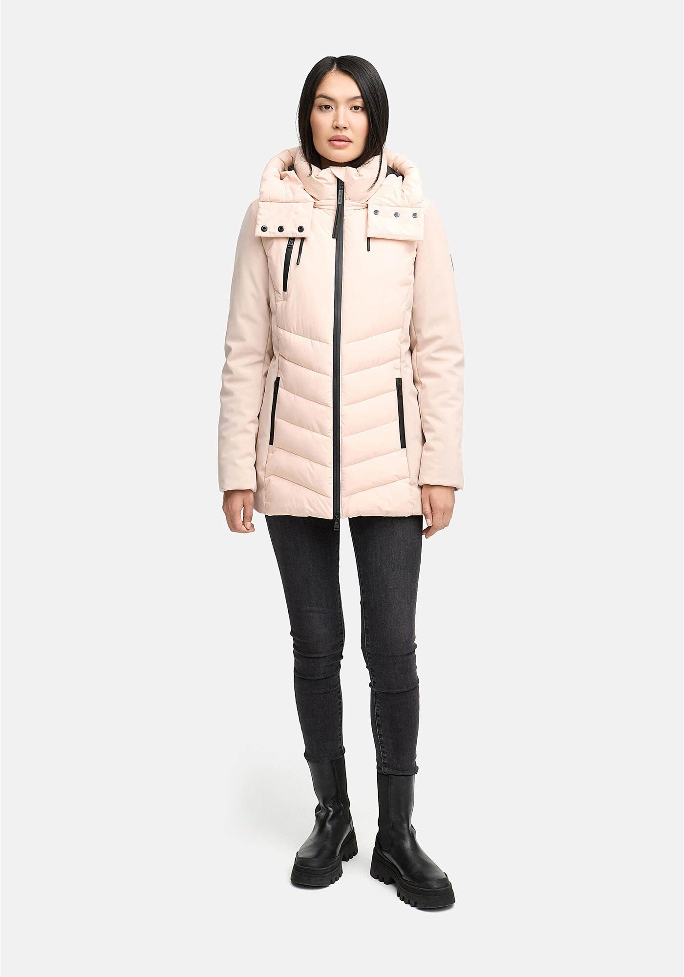Marikoo Winterjacke "Tivaa", mit abnehmbarer Kapuze und figurbetonter Passf günstig online kaufen