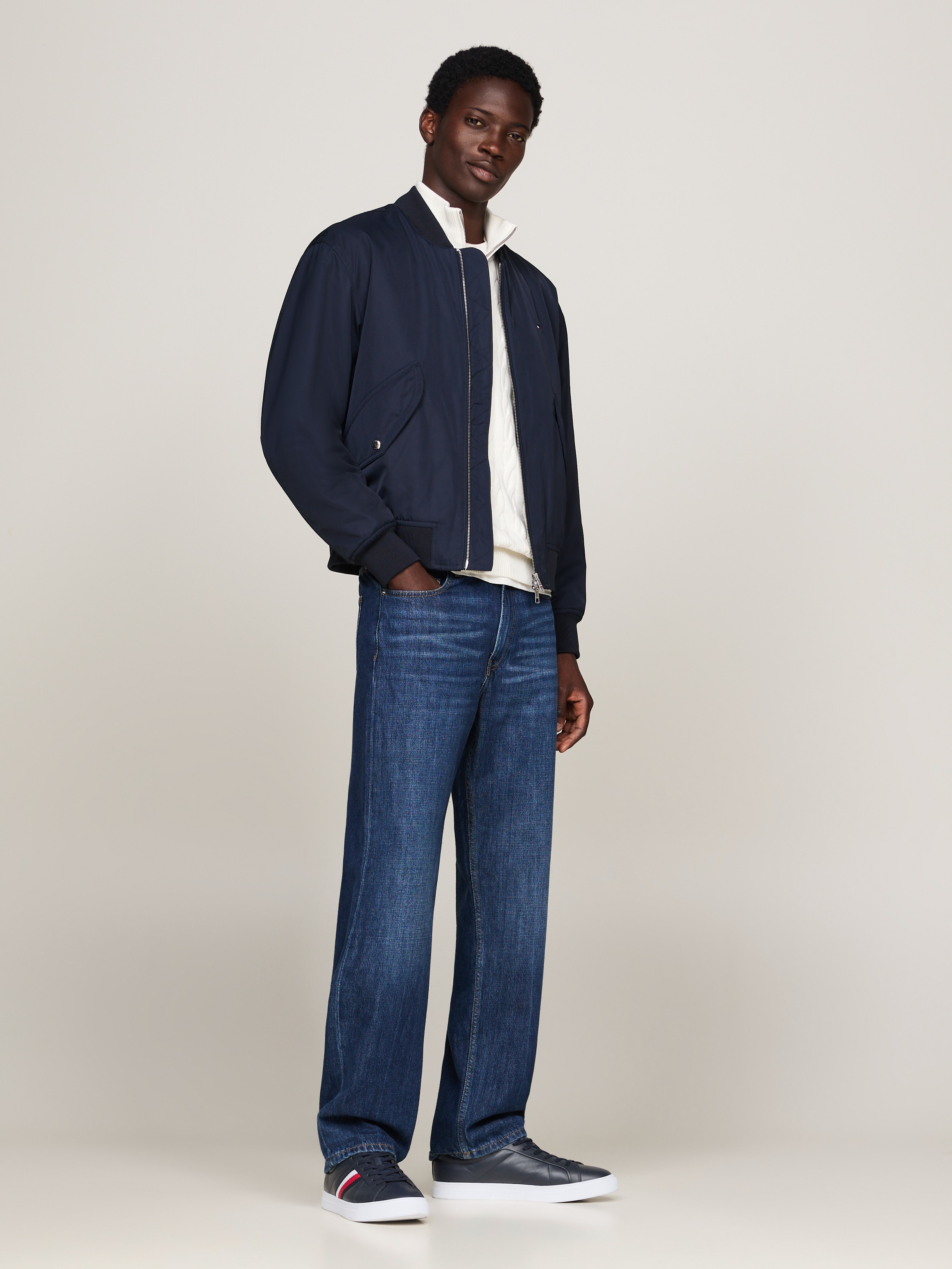 Tommy Hilfiger Sneaker »ICON COURT LTH STRIPES«, Schnürschuh, Freizeitschuh, Halbschuh mit gepolstertem Schaftrand