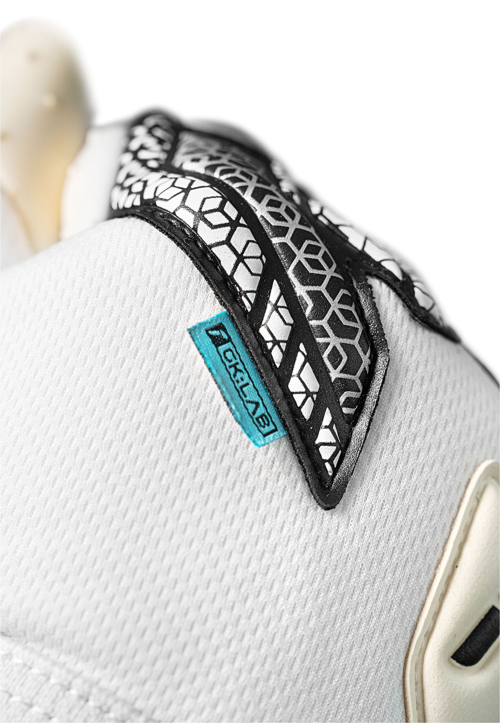 Reusch Torwarthandschuhe »Attrakt SpeedBump«, mit Evolution Negative Cut