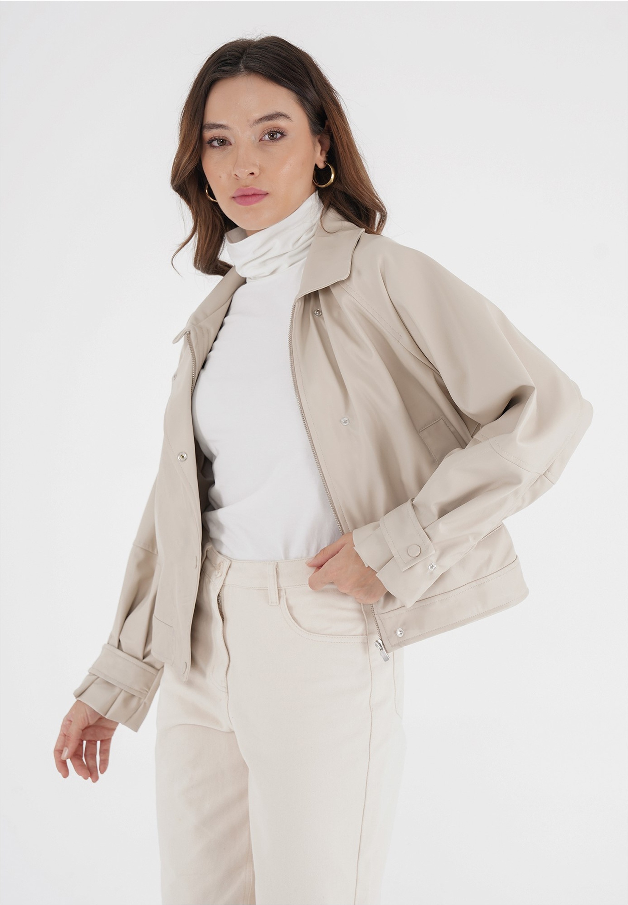 freshlions Outdoorjacke »Mina«, mit Riegeln an den Ärmeln