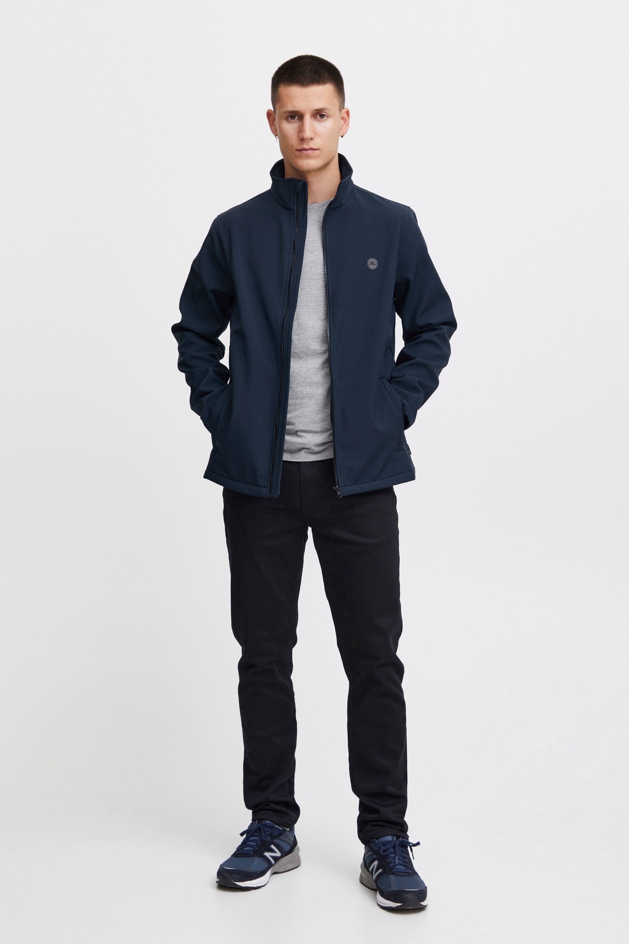 Thumbnail - Blend Softshelljacke "BHOuterwear" ohne Kapuze Stilvolle Softshelljacke