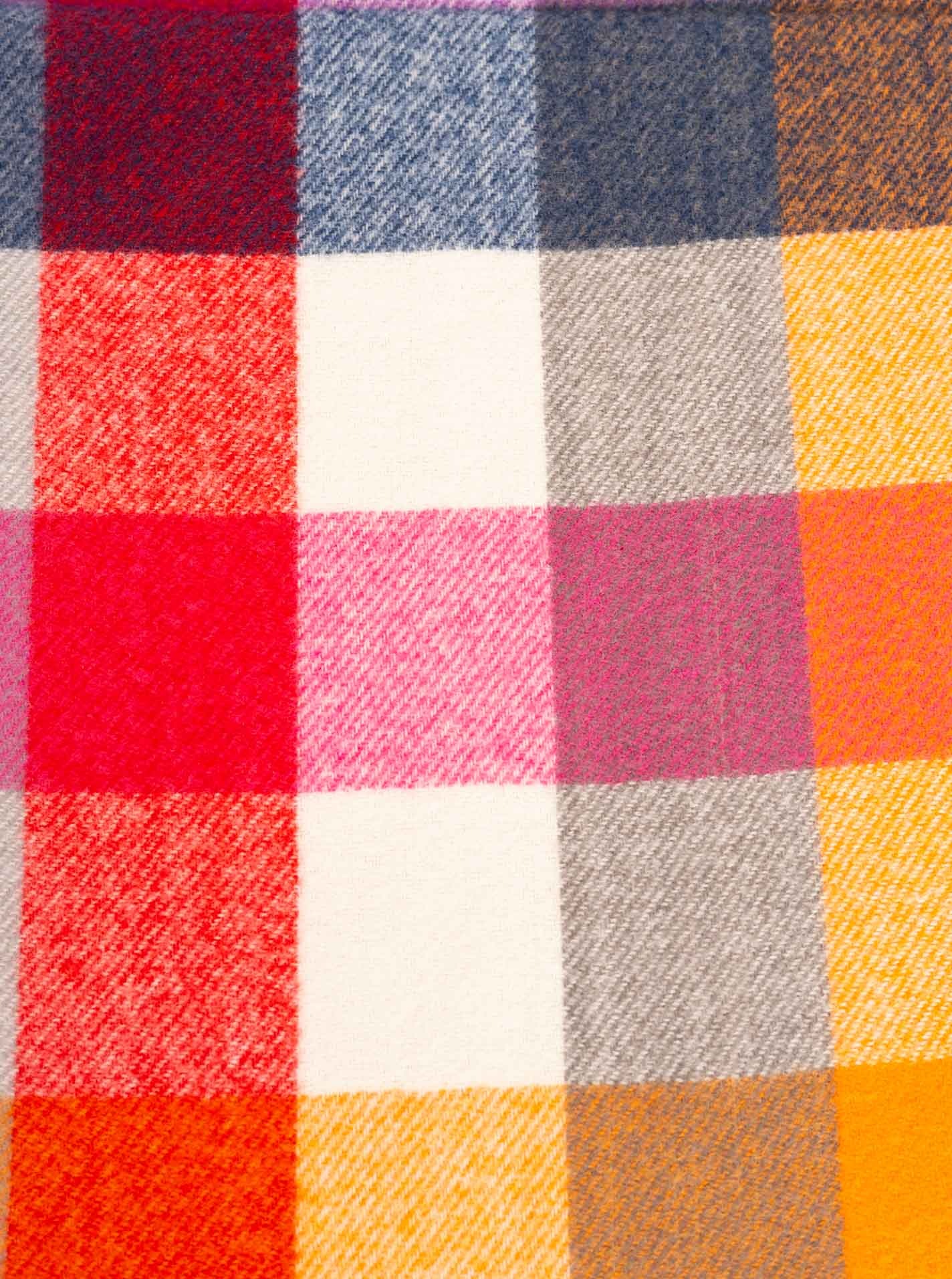 Zwillingsherz Schal "Classic Karo" zeitloses Karomuster, weiche Qualität, Fransenabschluss, multicolor