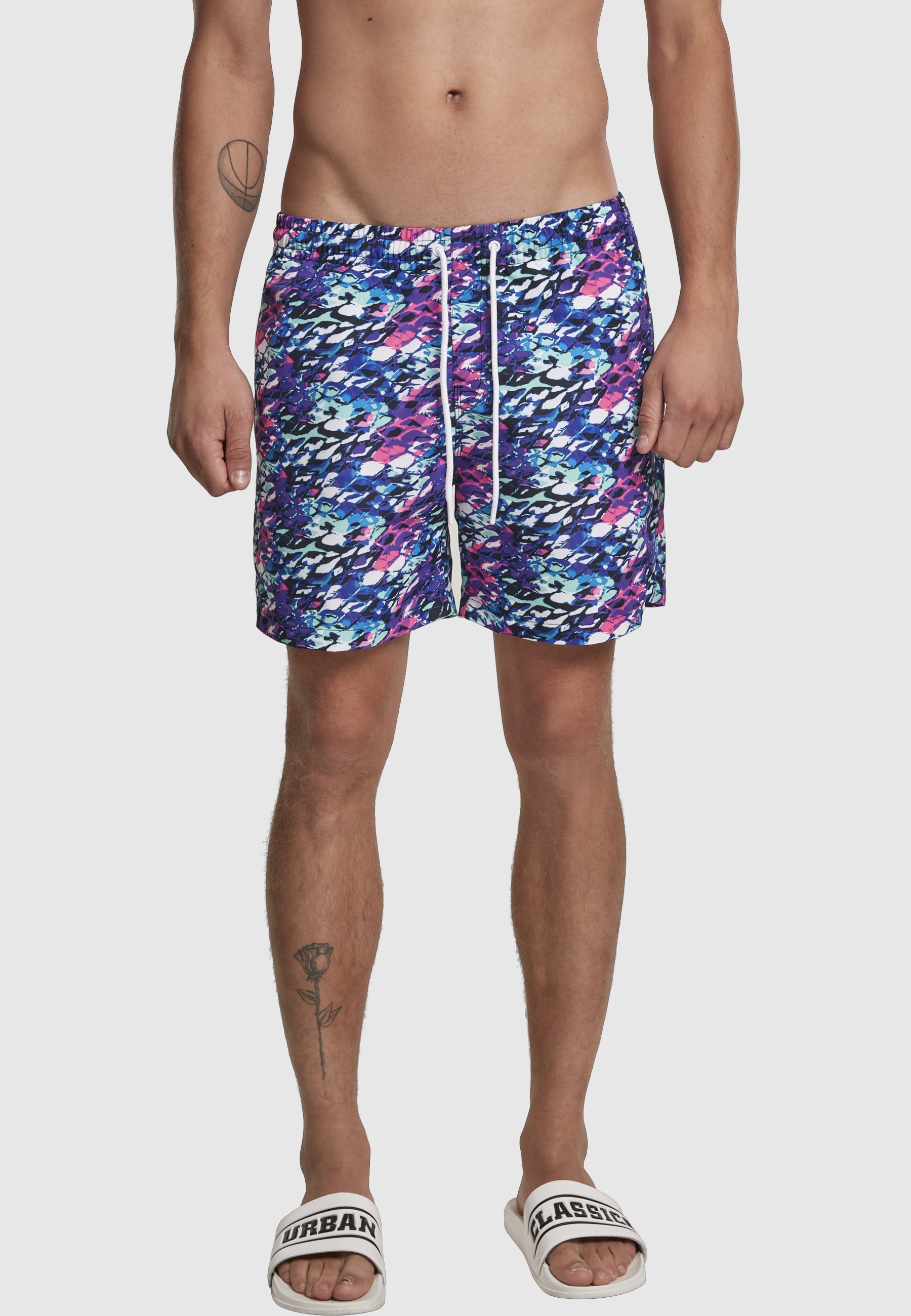 URBAN CLASSICS Badeshorts »Urban Classics Herren Multicolor Swim Shorts«