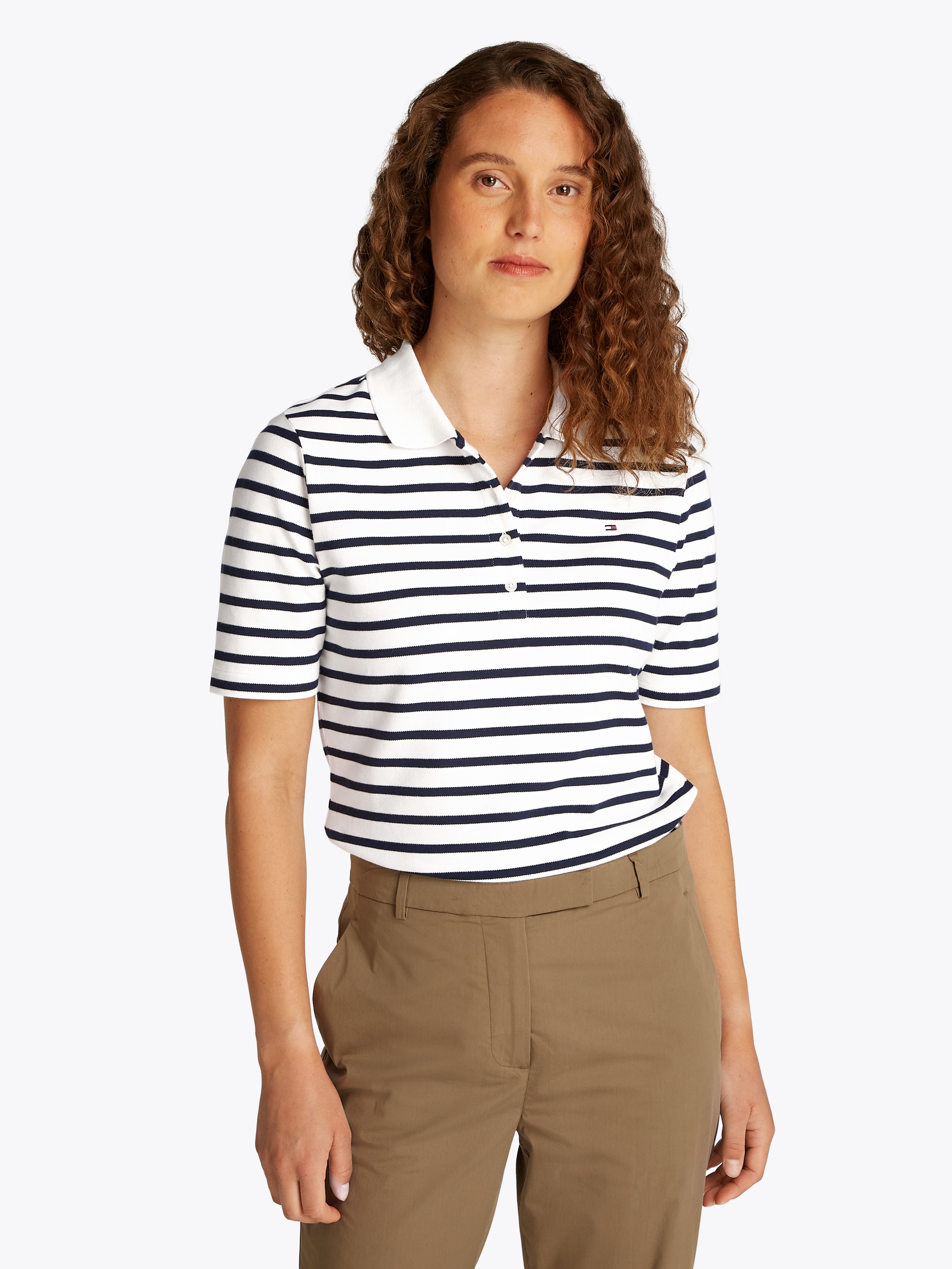 Tommy Hilfiger Poloshirt "1985 REG PIQUE POLO" mit Logo-Stickerei, Seitensc günstig online kaufen