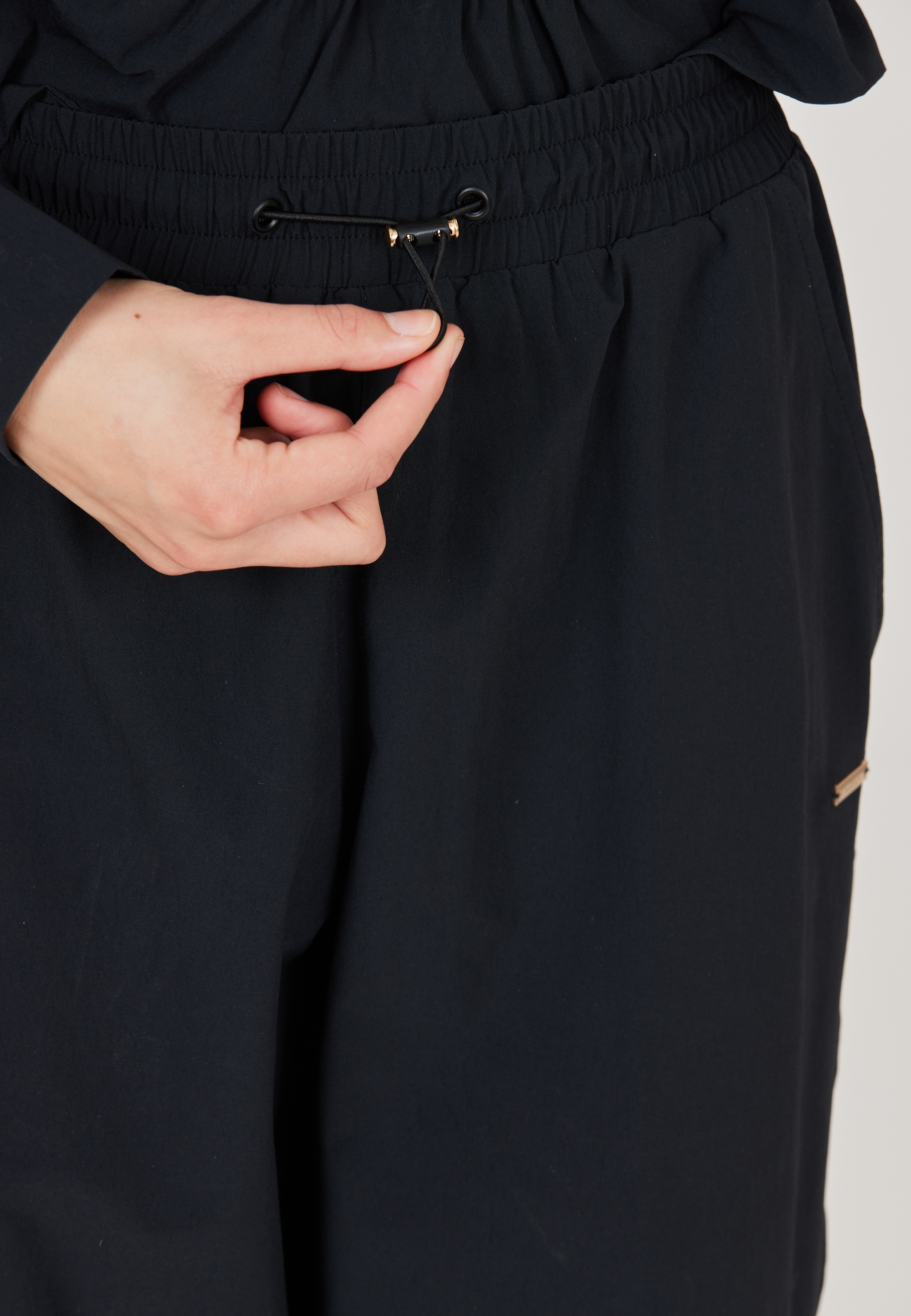 ATHLECIA Sweathose »Hero«, mit 4-Wege-Stretchfunktion