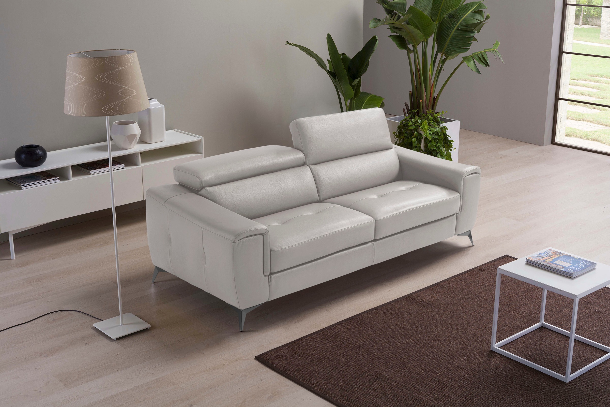 Egoitaliano 2,5-Sitzer »Francine, Designsofa, Loungesofa«, Kopfteile manuell verstellbar, mit edlen Metallfüßen