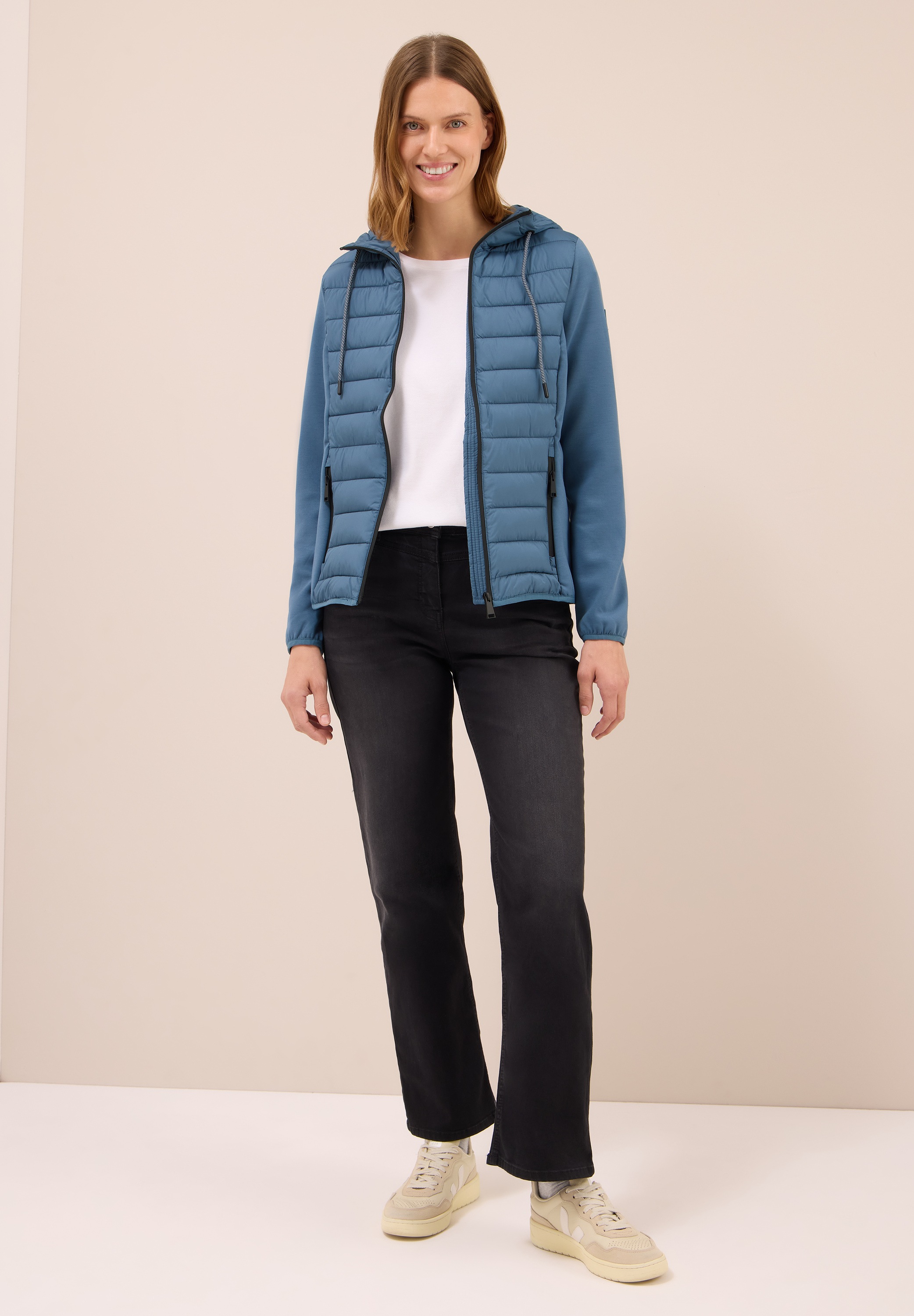 Cecil Steppjacke, mit Kapuze, aus softem Materialmix