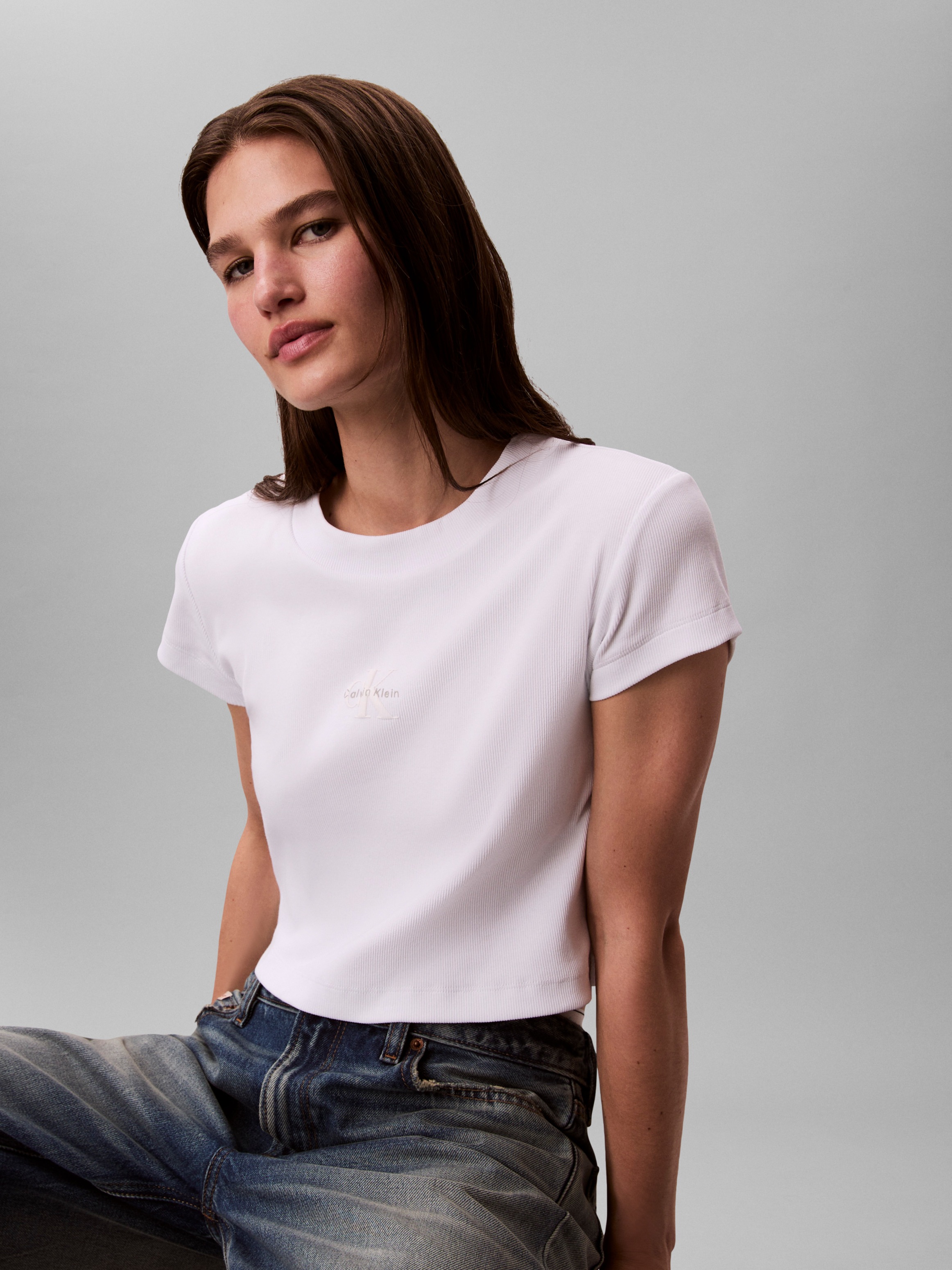 Thumbnail - Calvin Klein Jeans T-Shirt "MONOGRAM BABY TEE" Rundhalsausschnitt, taillenlang