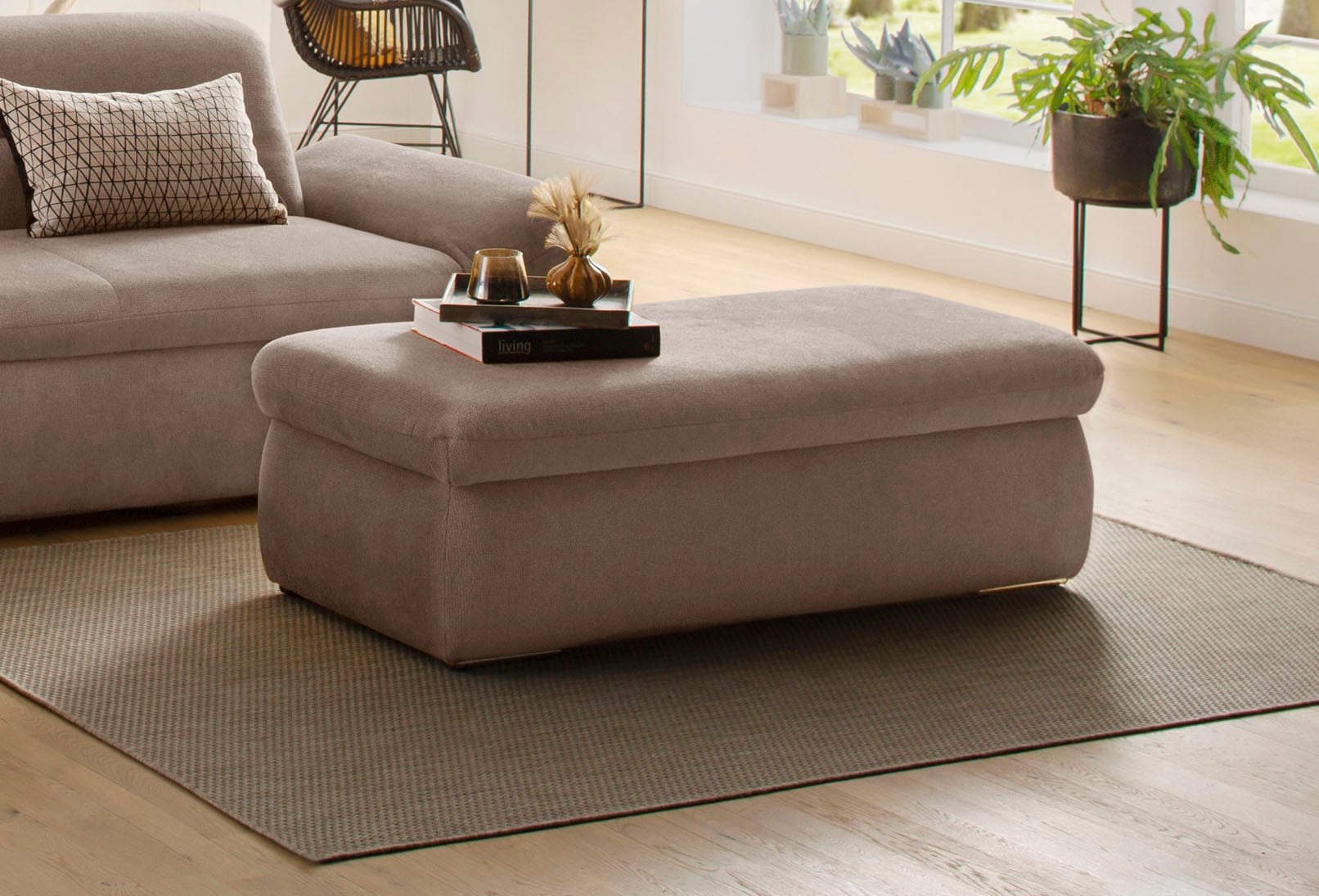 Home affaire Polsterhocker "Avesa" Mit großem Staufach, passend zur Serie " günstig online kaufen