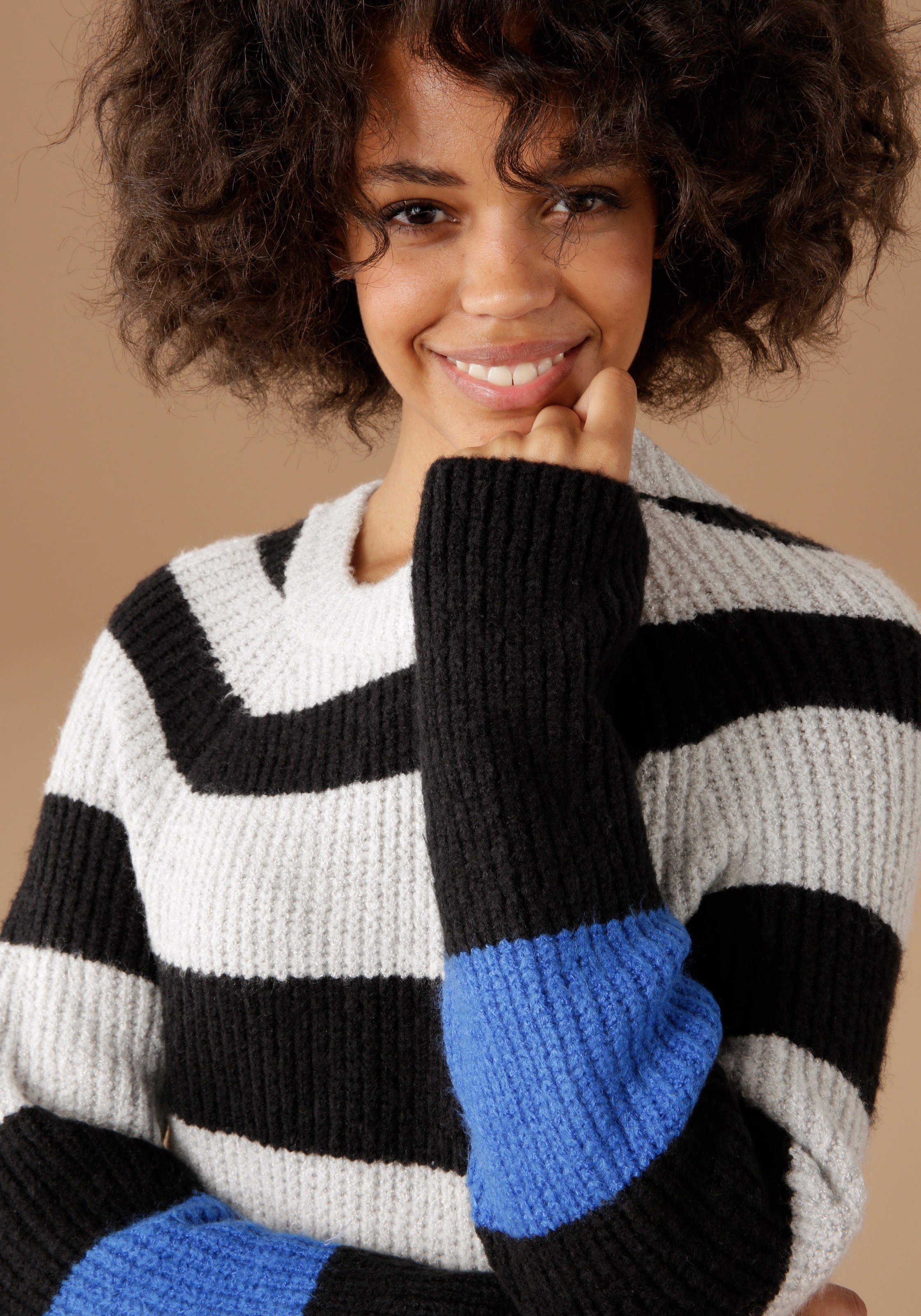Aniston CASUAL Strickpullover im trendigem Streifen-Dessin NH9044