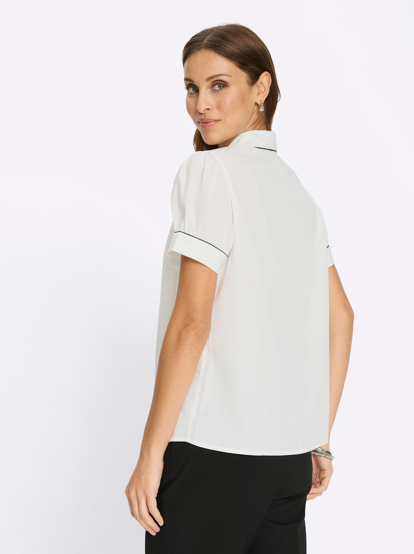 Thumbnail - Lady Kurzarmbluse