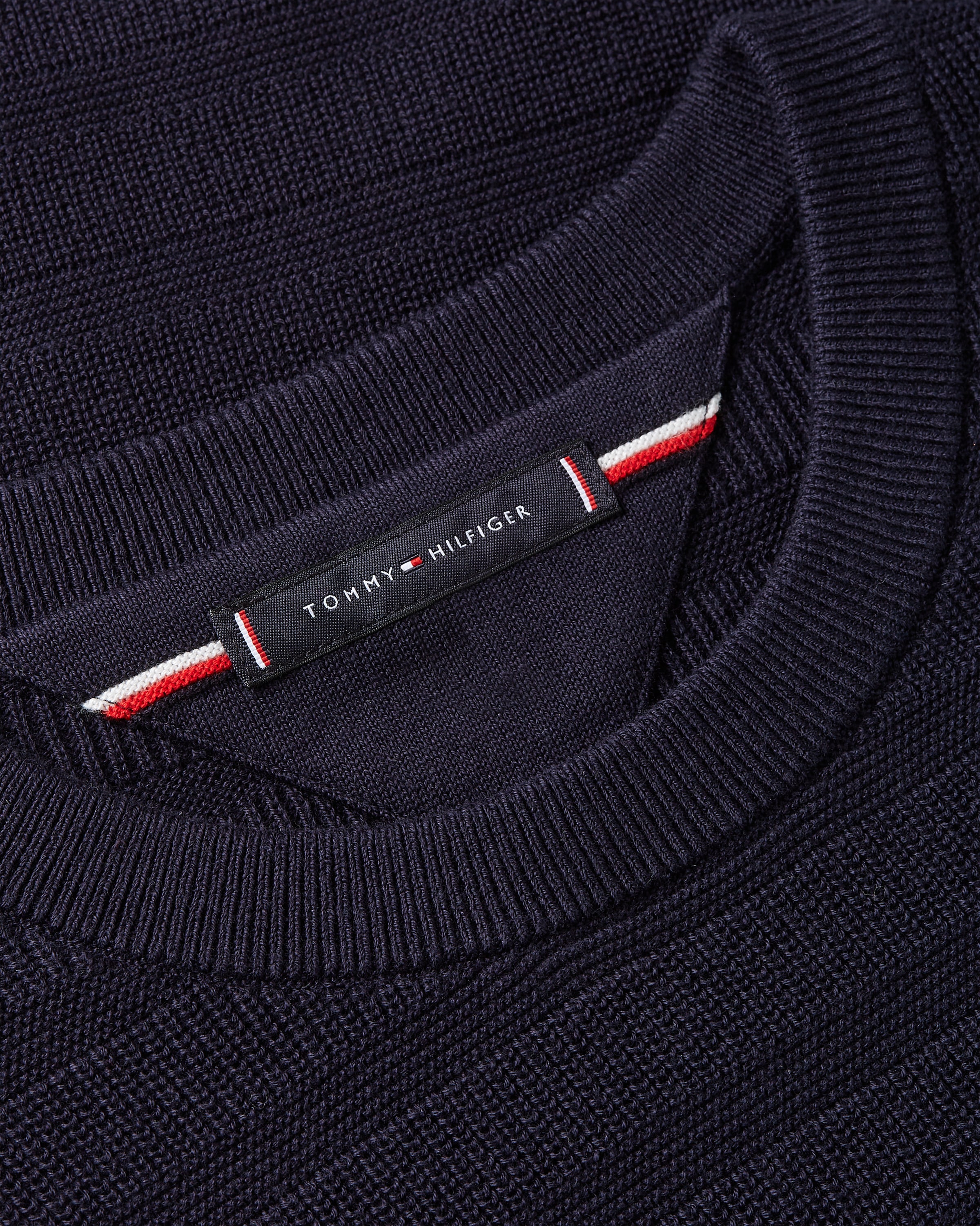 Tommy Hilfiger Rundhalspullover »STRIPE STRUCTURE«, regular fit, leicht überschnittene Schultern