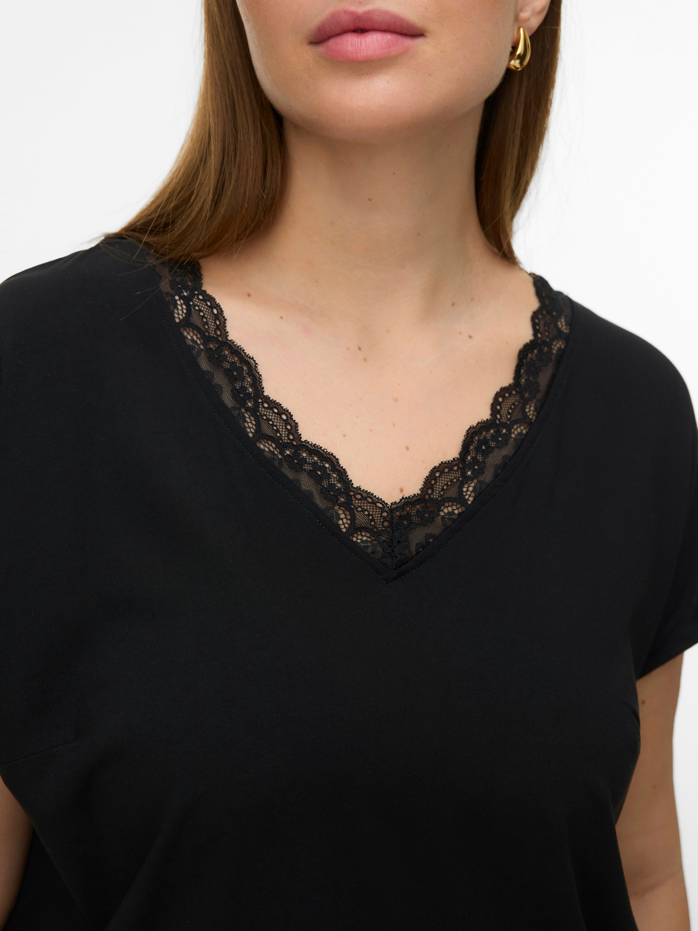Vero Moda Curve Shirttop »VMCBELLA SL LACE TOP WVN NOOS CUR« Viskosemischung, regular fit