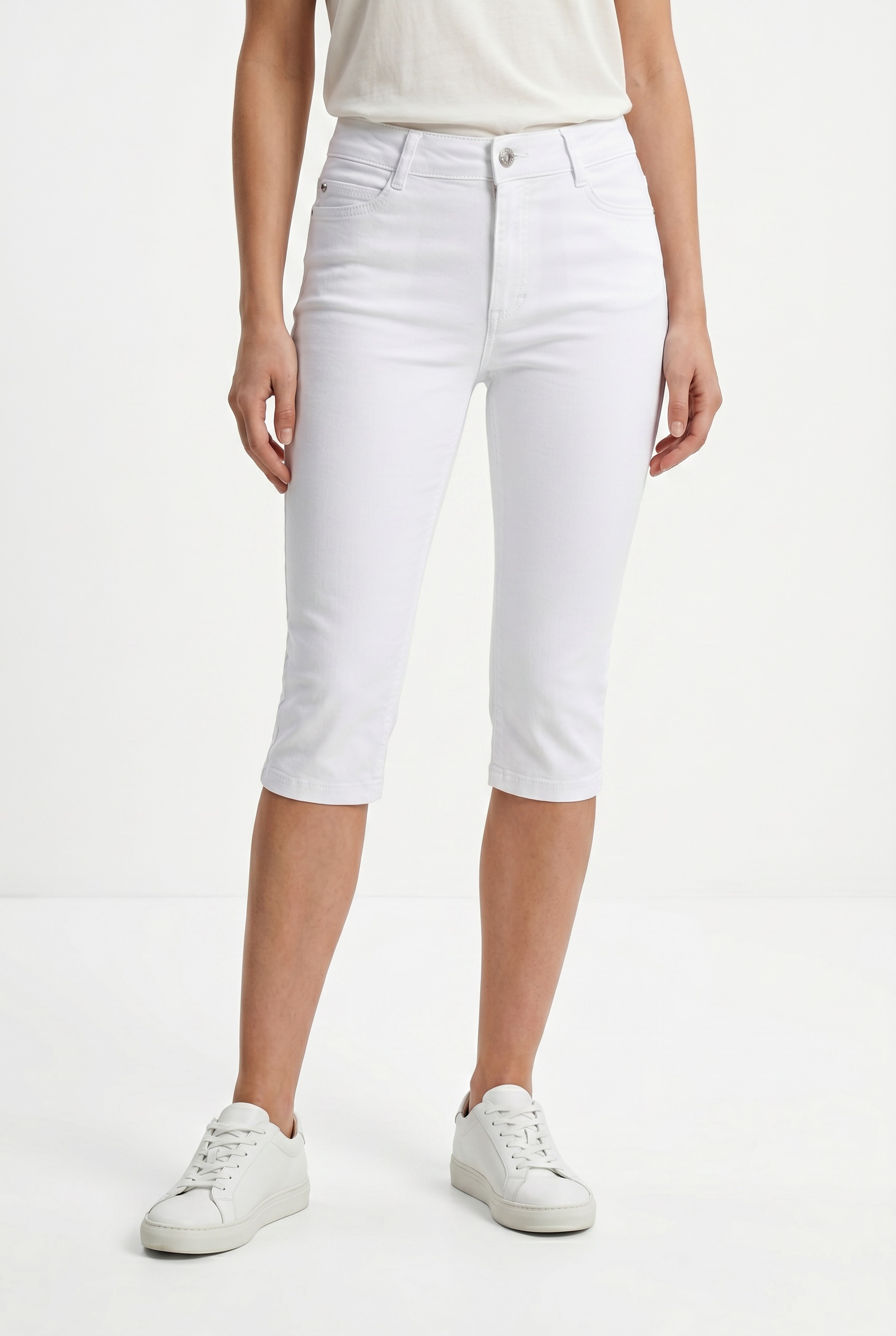 Shorts MAC, Damen, Gr. 36, N-Gr, weiß, Denim/Jeans, Obermaterial: 88% Baumwolle, 8% Elastomultiester, 4% Elasthan, unifarben, regular fit knielang