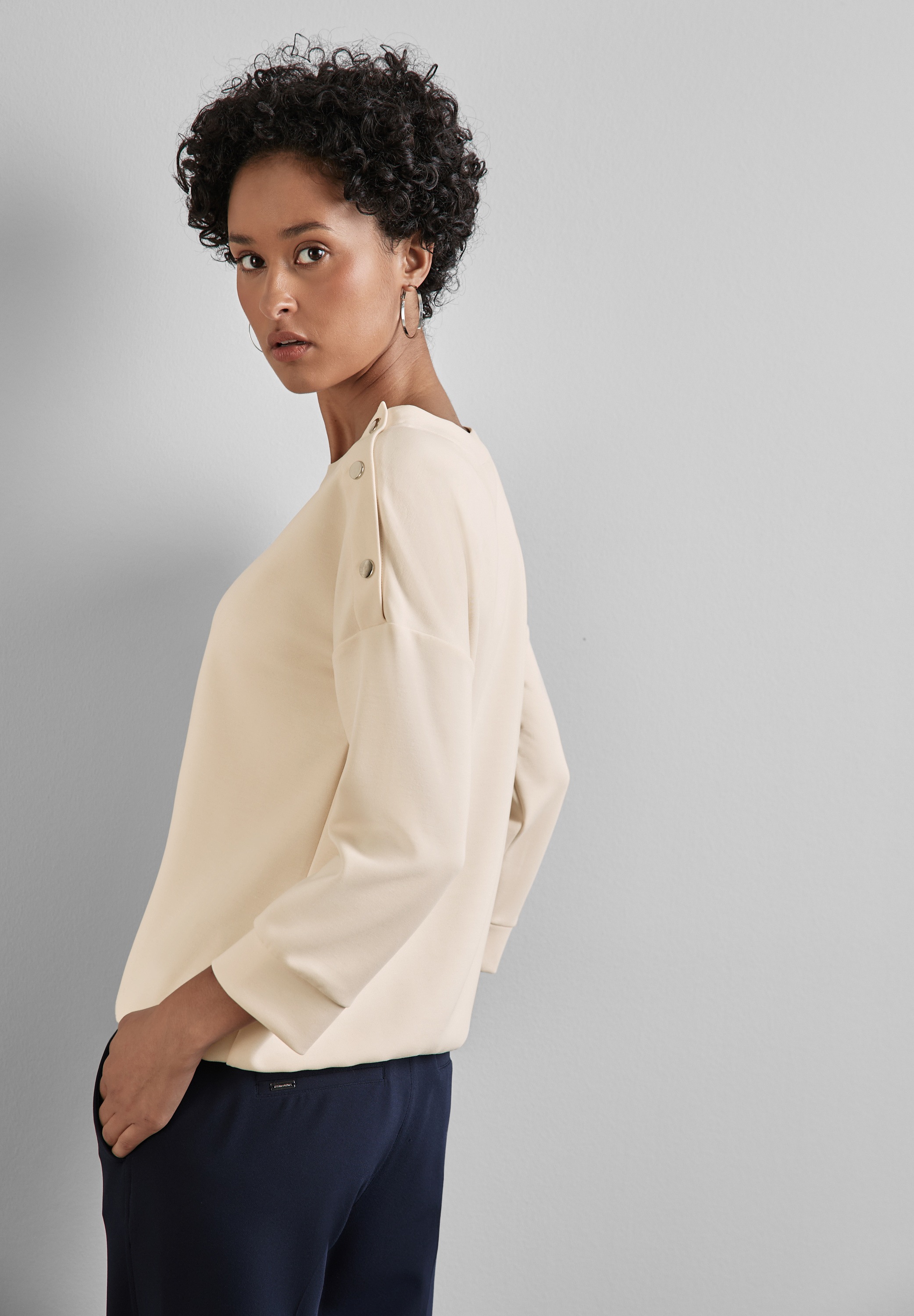 STREET ONE Langarmshirt, mit Knopf Details